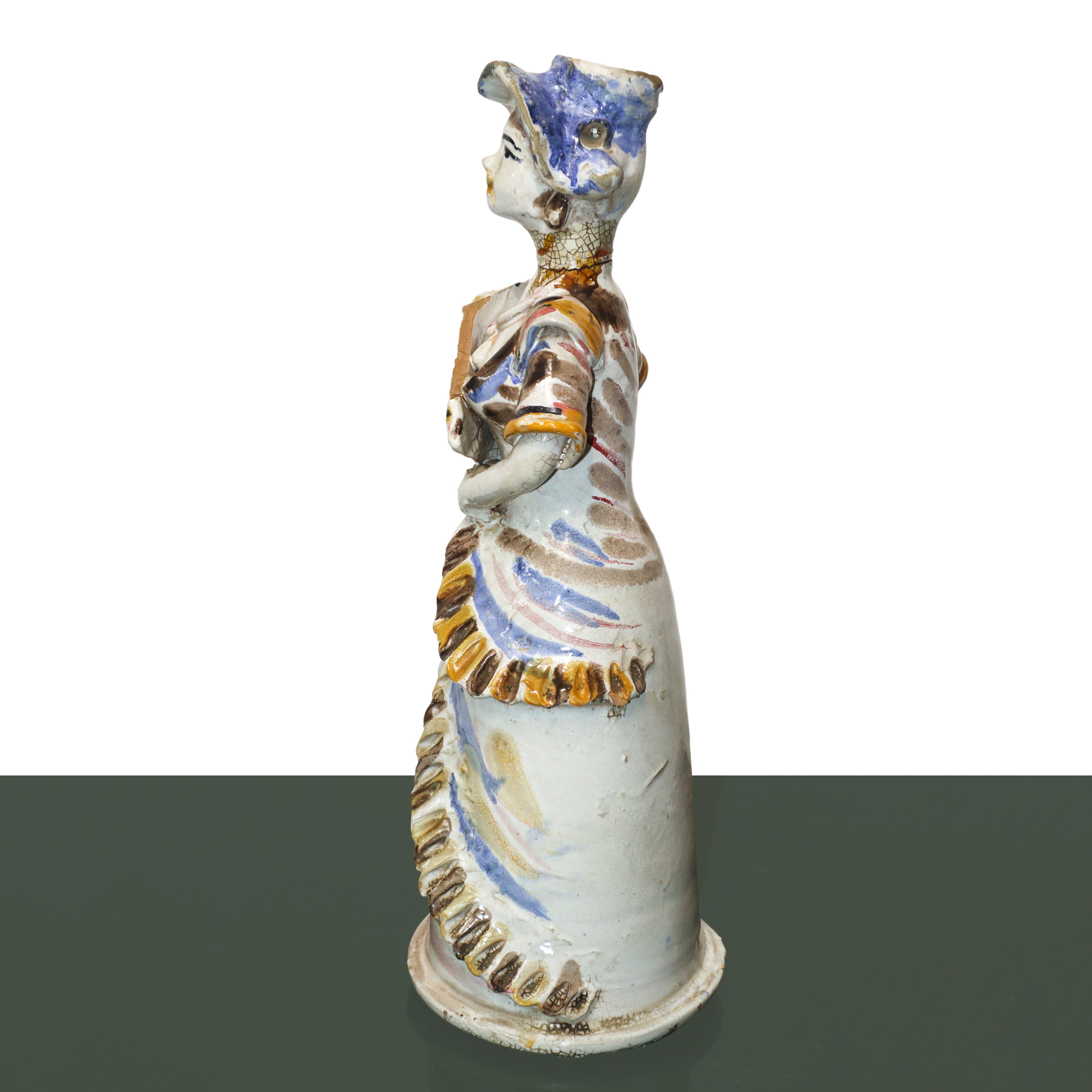 Lumiera in ceramica di Caltagirone donna con ventaglio