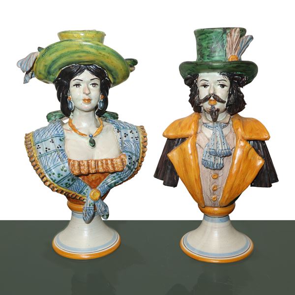 Coppia di Lumiere a mezzobusto in maiolica di Caltagirone