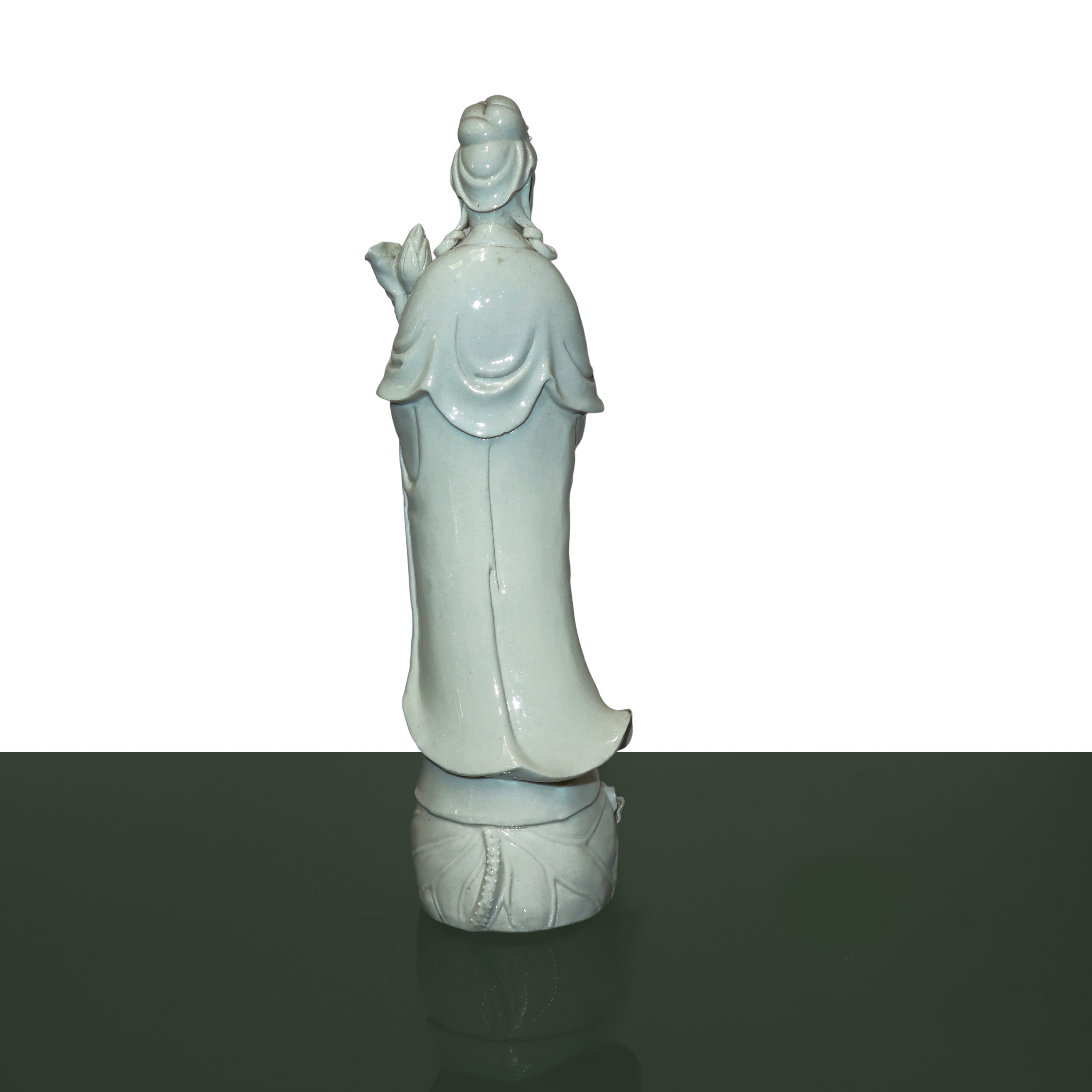 Coppia di guanin blanc de chine con fiore di loto