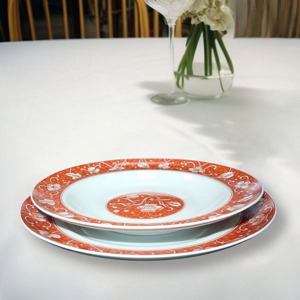 Vista Alegre Portugal  Porcelain, Crystal - Set of 12 porcelain plates with orange floral decorations on the edge and in the center