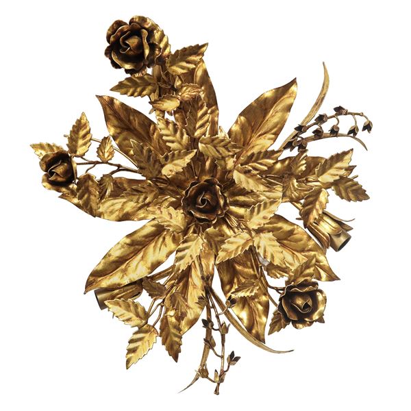 3-light ceiling or wall lamp in gold metal embossed with leaves and flowers