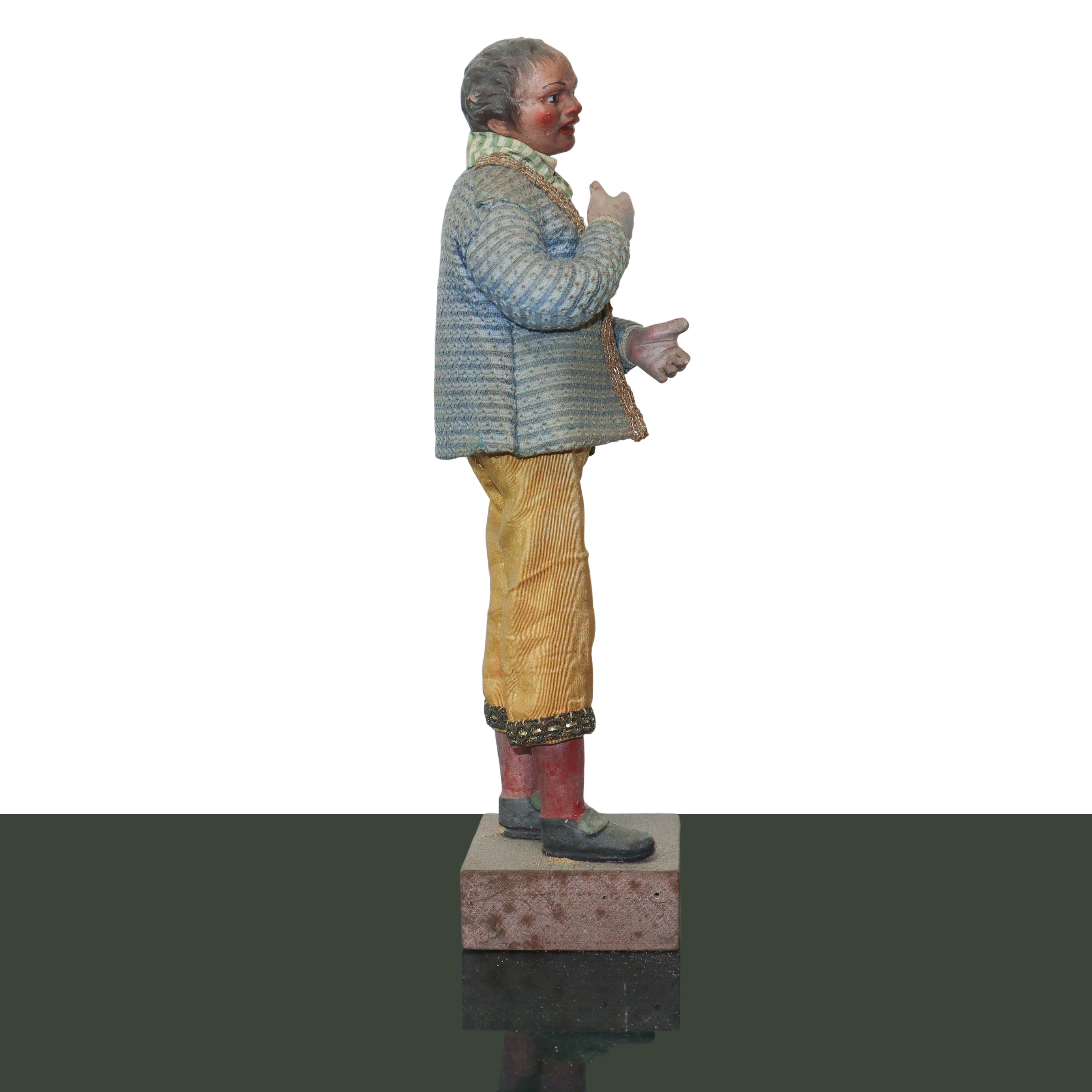 Personaggio Presepiale in Terracotta e Legno con Vesti in Cotone, Raso e Passamaneria: : Uomo con...