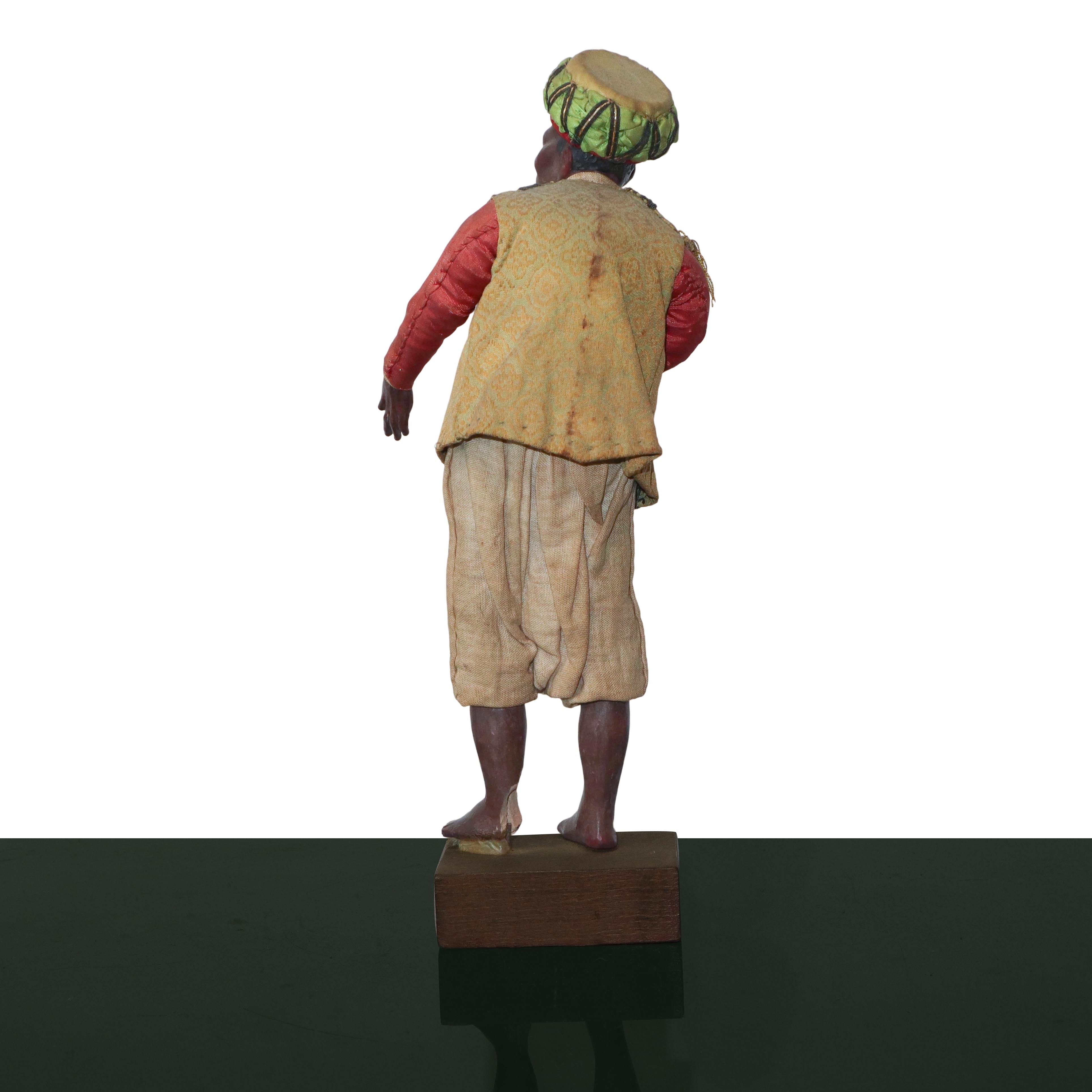 Personaggio Presepiale in Terracotta e Legno con Vesti in Cotone, Raso e Passamaneria: Servitore ...