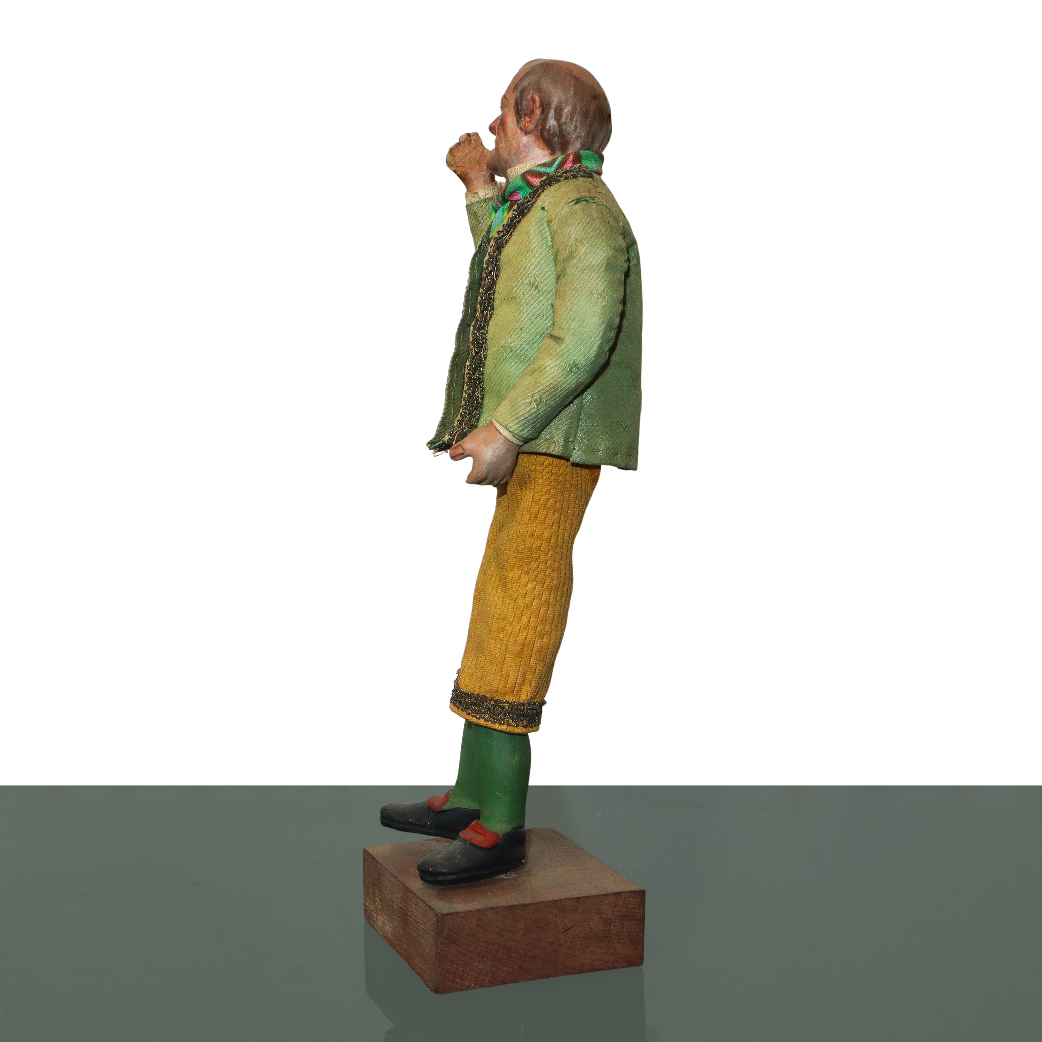 Personaggio presepiale, uomo calvo con giubbotto color cammello, terracotta e legno, Napoli XIX s...