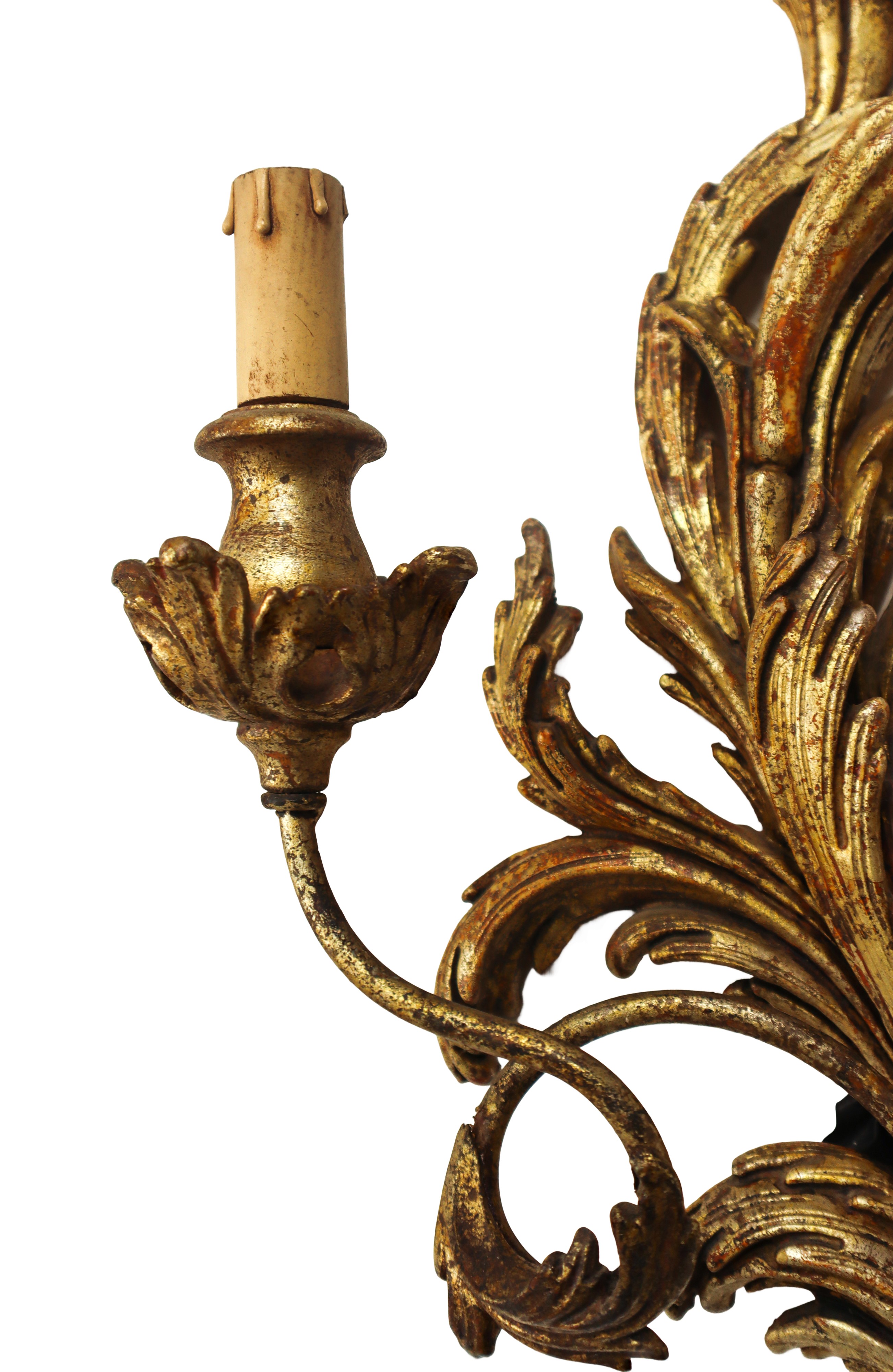 Coppia di appliques in legno dorato a due luci