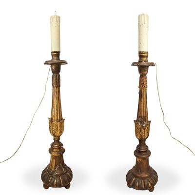 Coppia di Candelieri in Legno Dorato