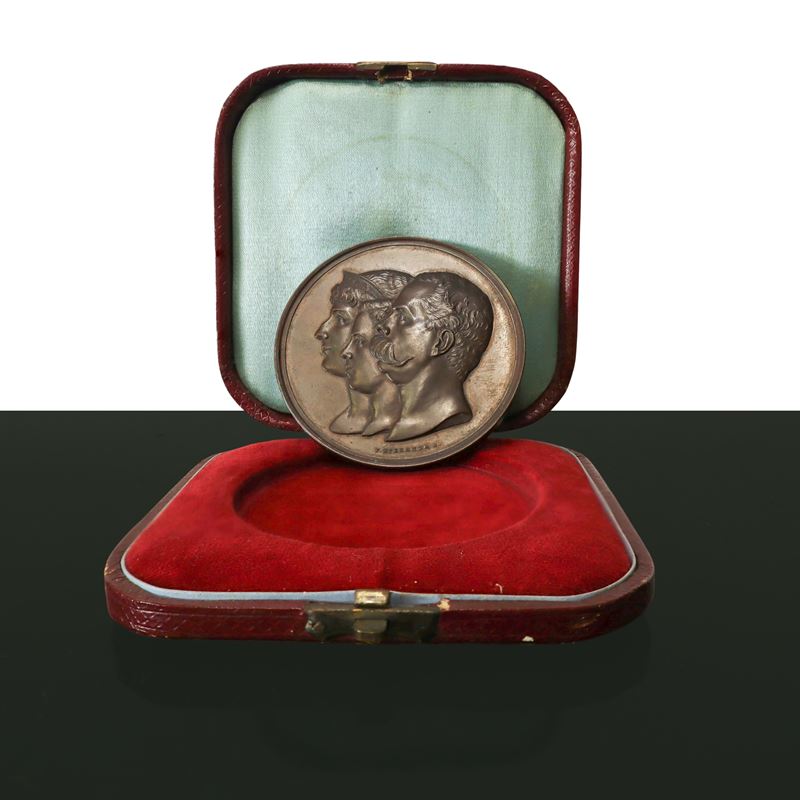 Medaglia con Teste Accollate della Regina Margherita, Principe Vittorio Emanuele e Re Umbert i So...