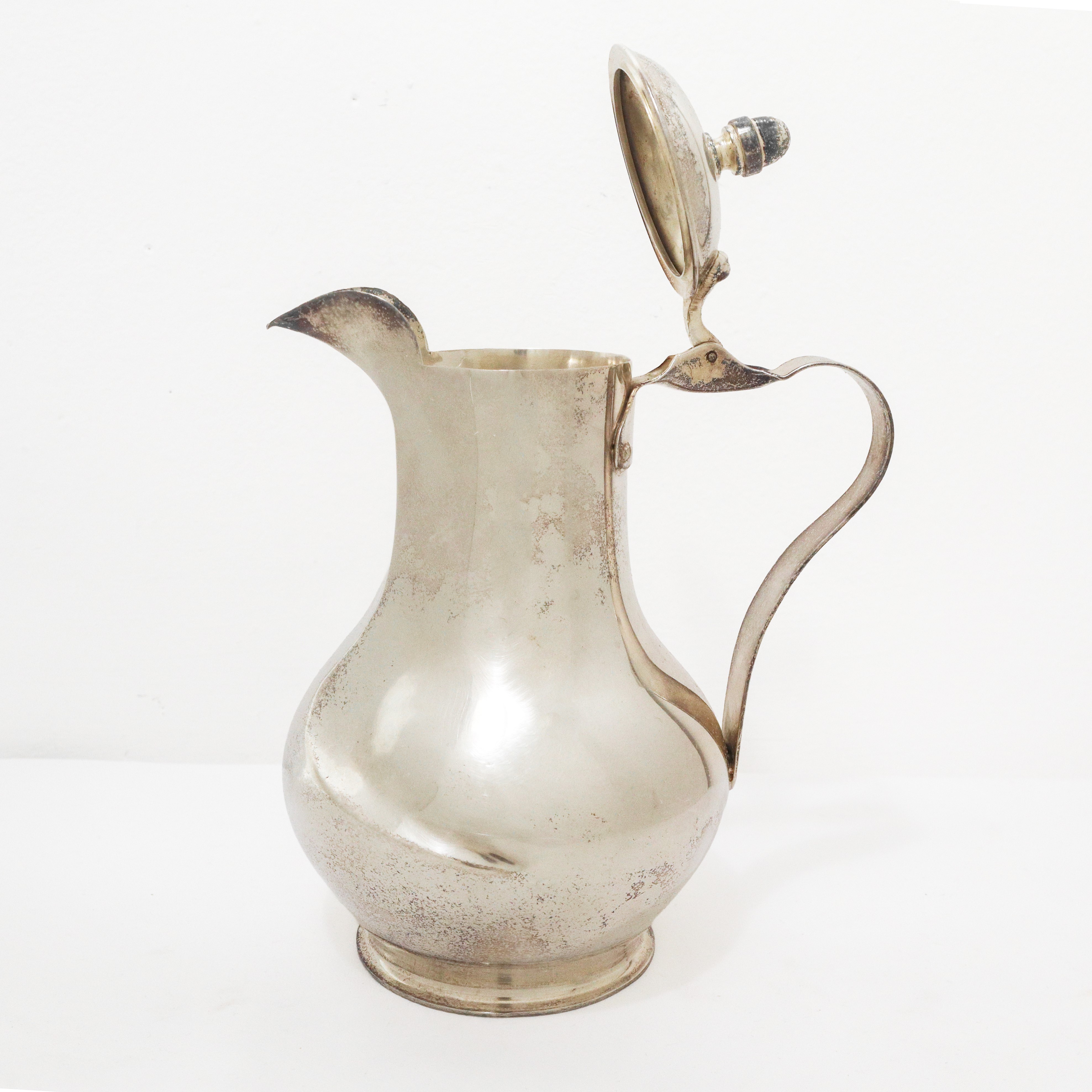 Caffettiera decò in argento 800