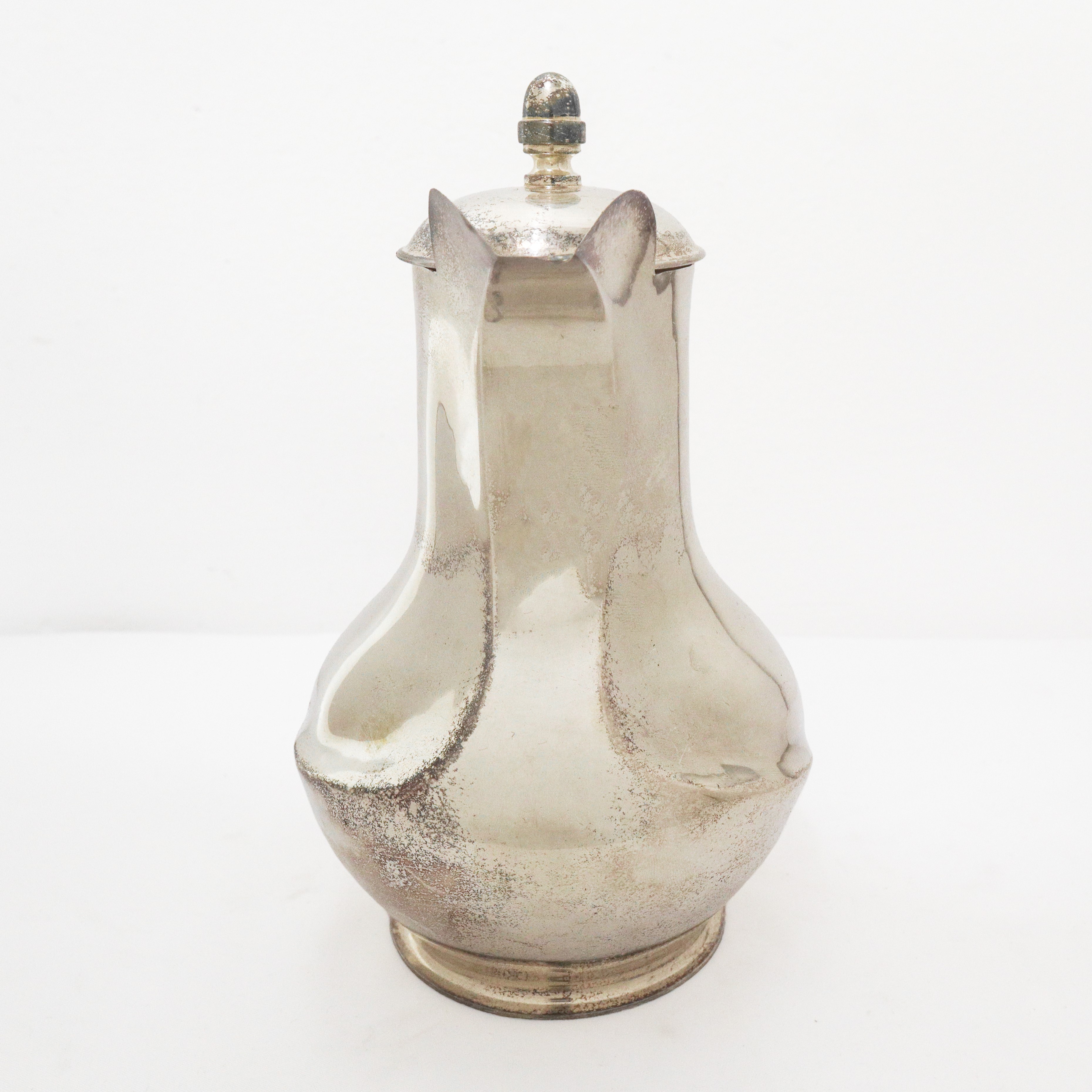 Caffettiera decò in argento 800