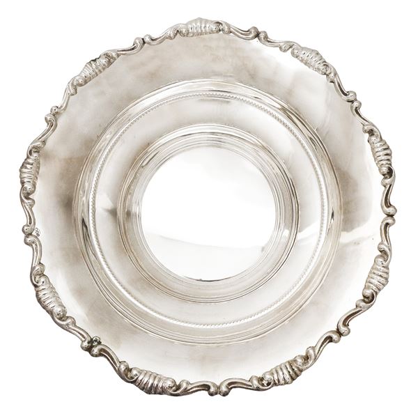 Circular 800 silver sweet holder with scalloped edge