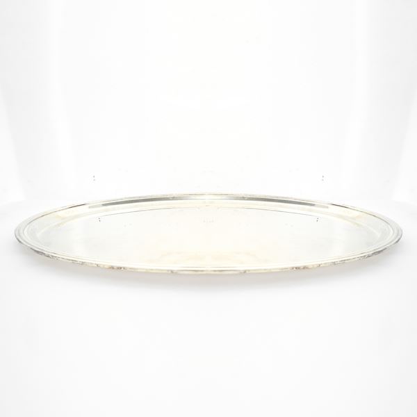 Oval tray in 800 silver