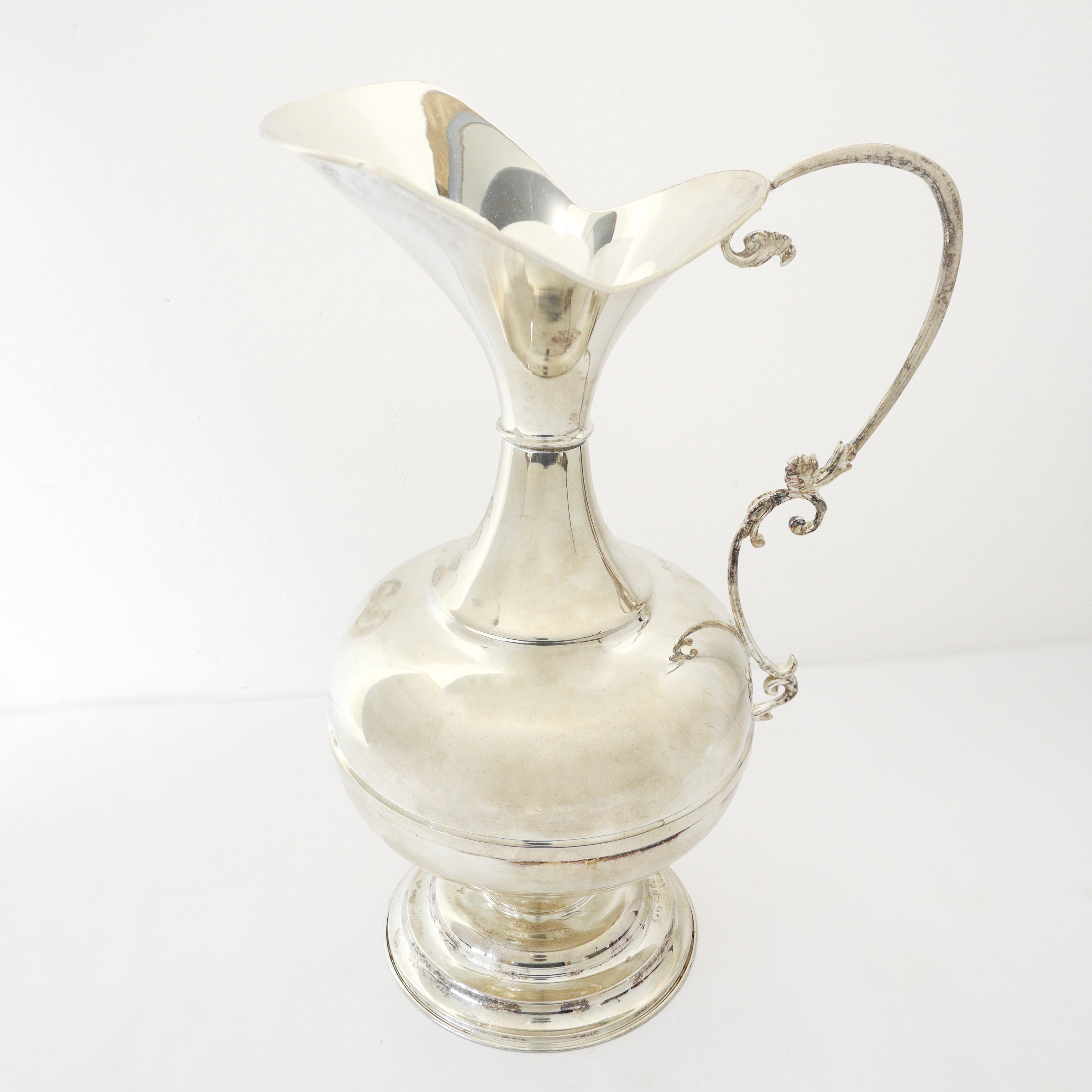 Anfora fatta a mano in argento 800 con manico