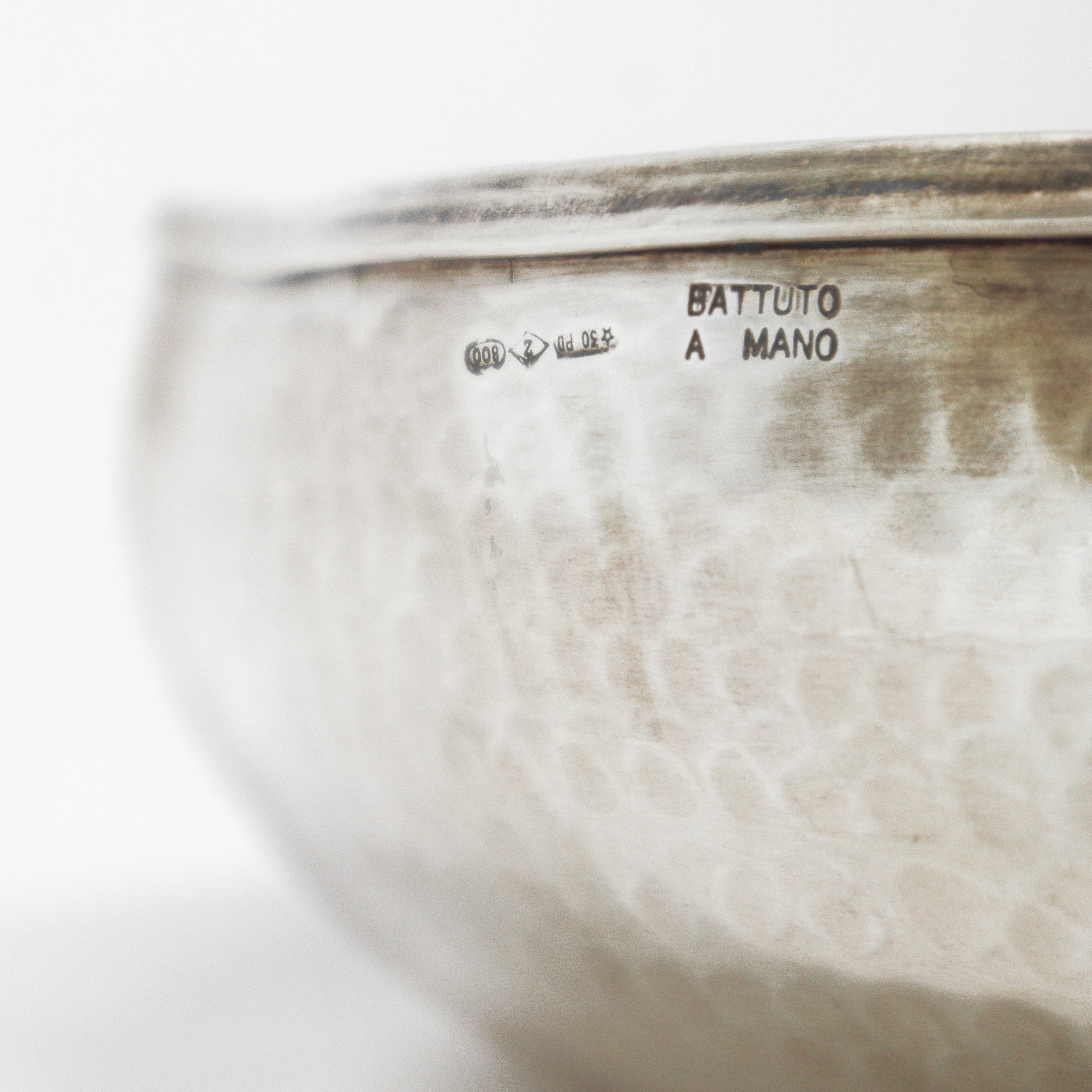 Portadolci roto in argento 800 con bordo smerlato