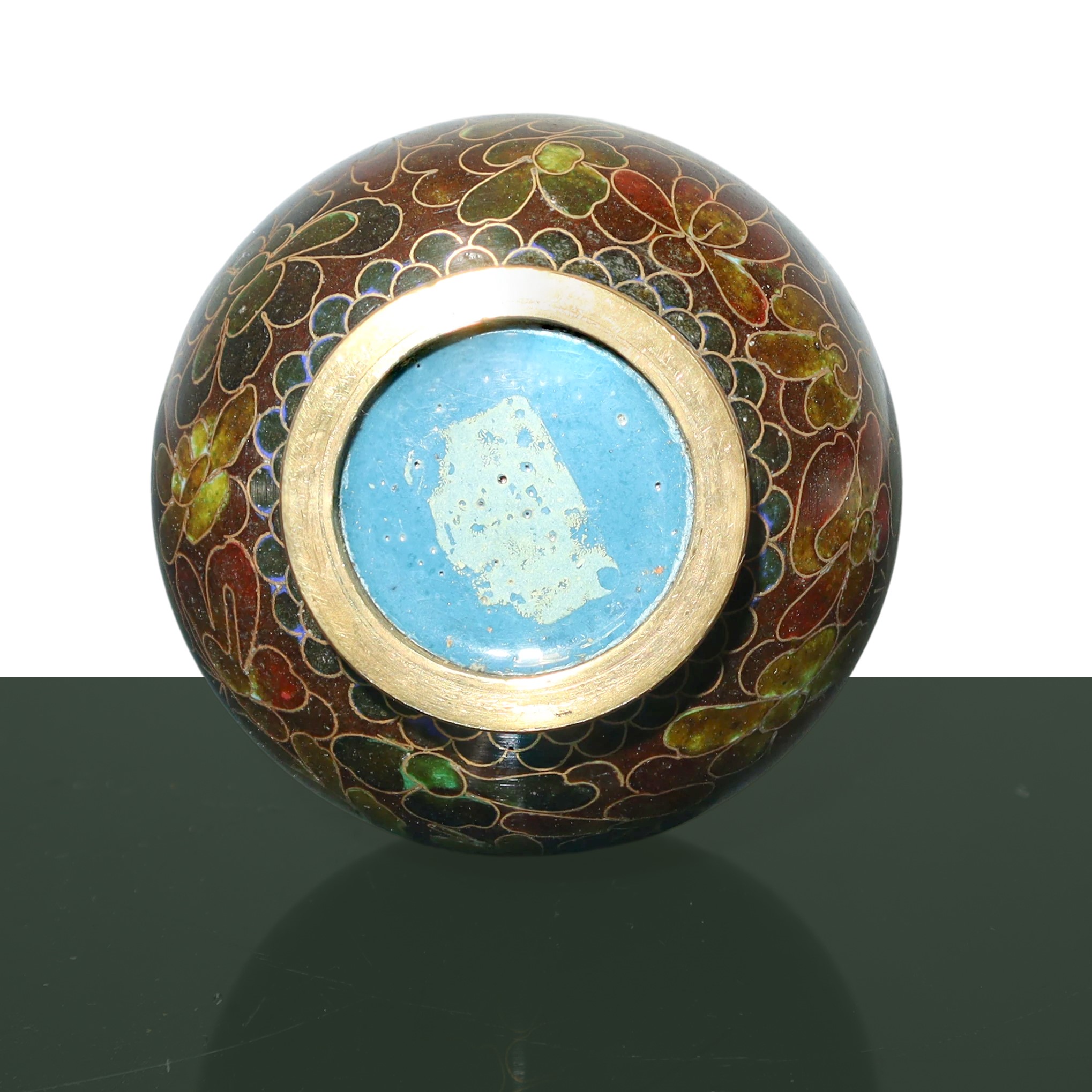 Coppia di Vasi Cloisonnet nei Toni del Marrone con Base in Legno