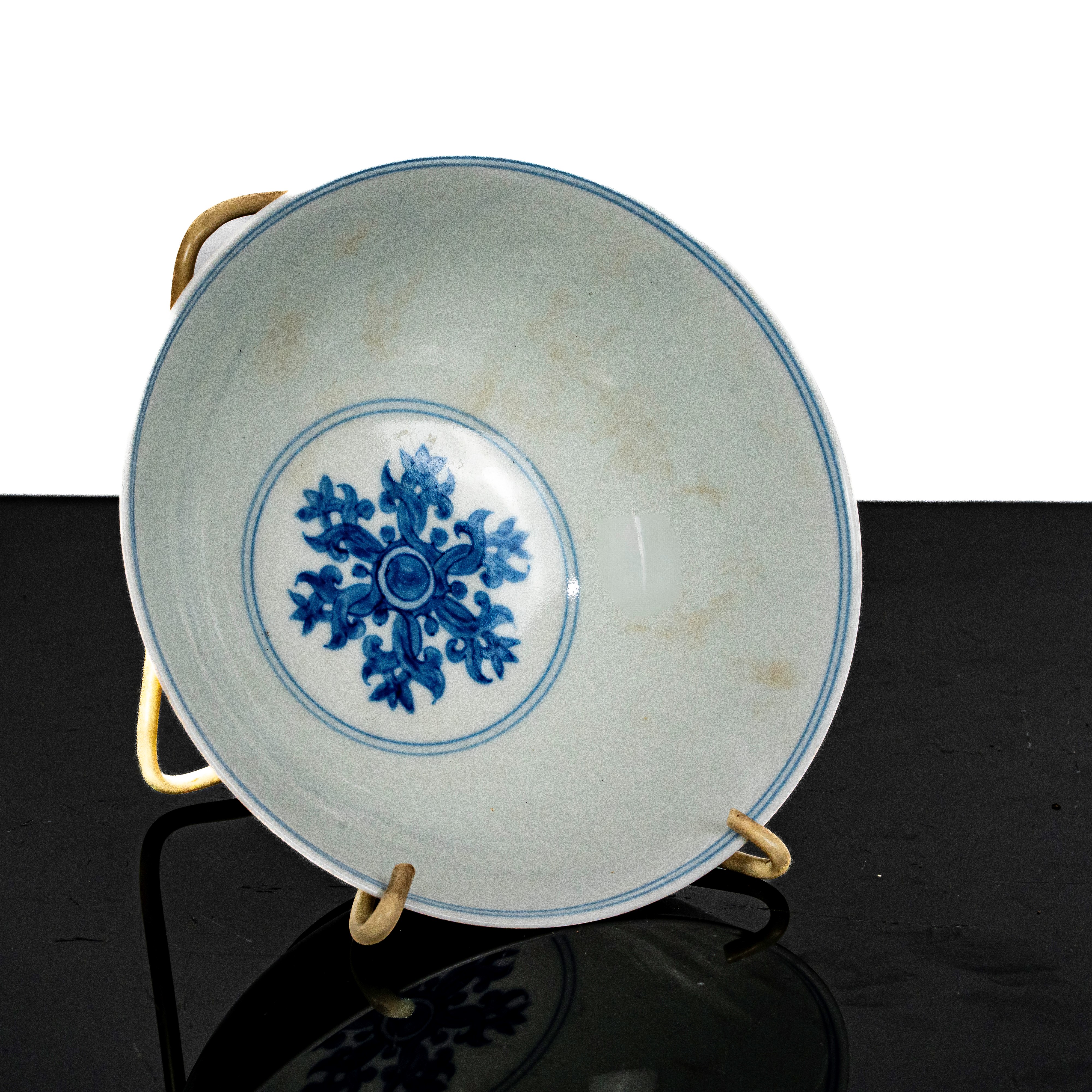 Ciotola in Porcellana Bianca con Decori Blu
