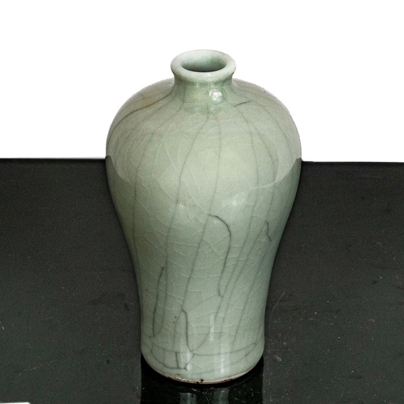 Vaso con Smalto Bianco Invetriato