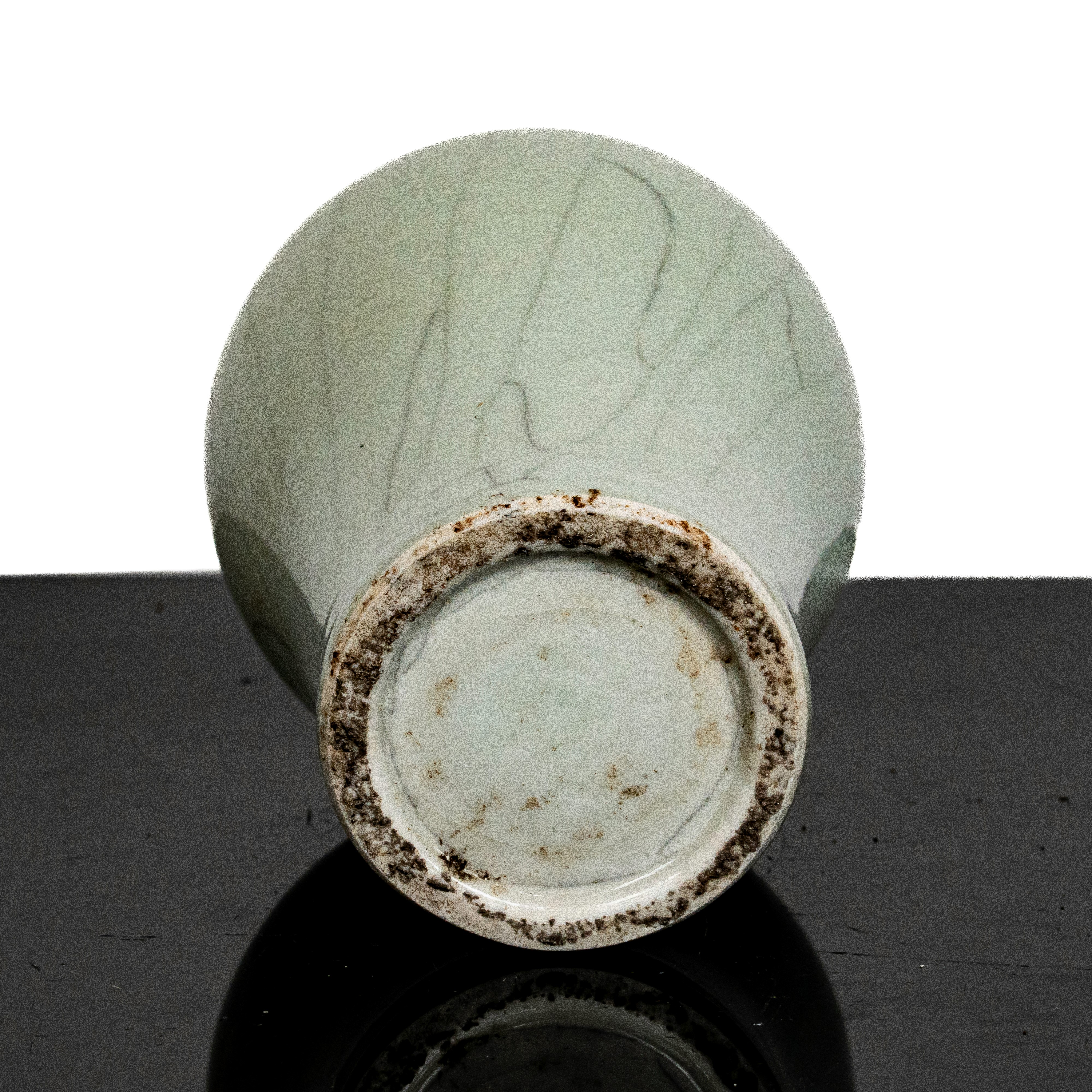 Vaso con Smalto Bianco Invetriato