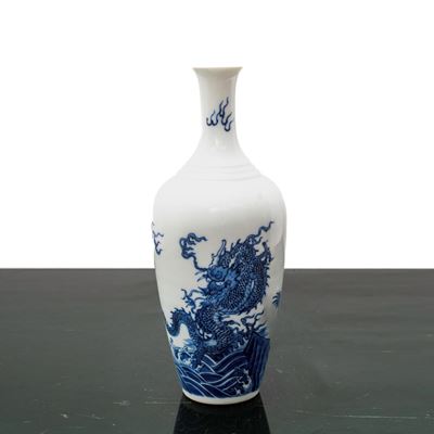 Vaso Blu e Bianco con Dragone