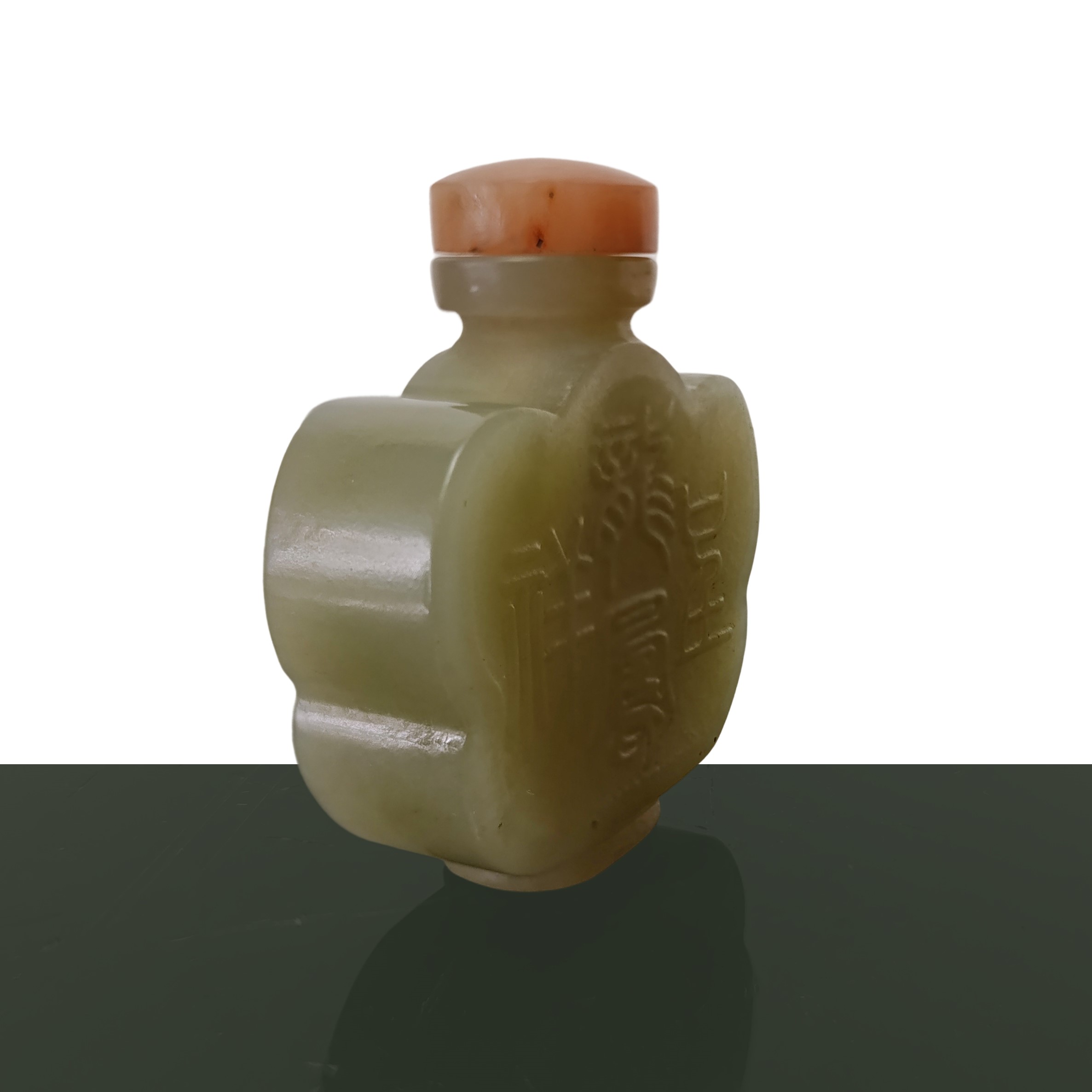 Piccola bottiglia da tabacco in giada verde