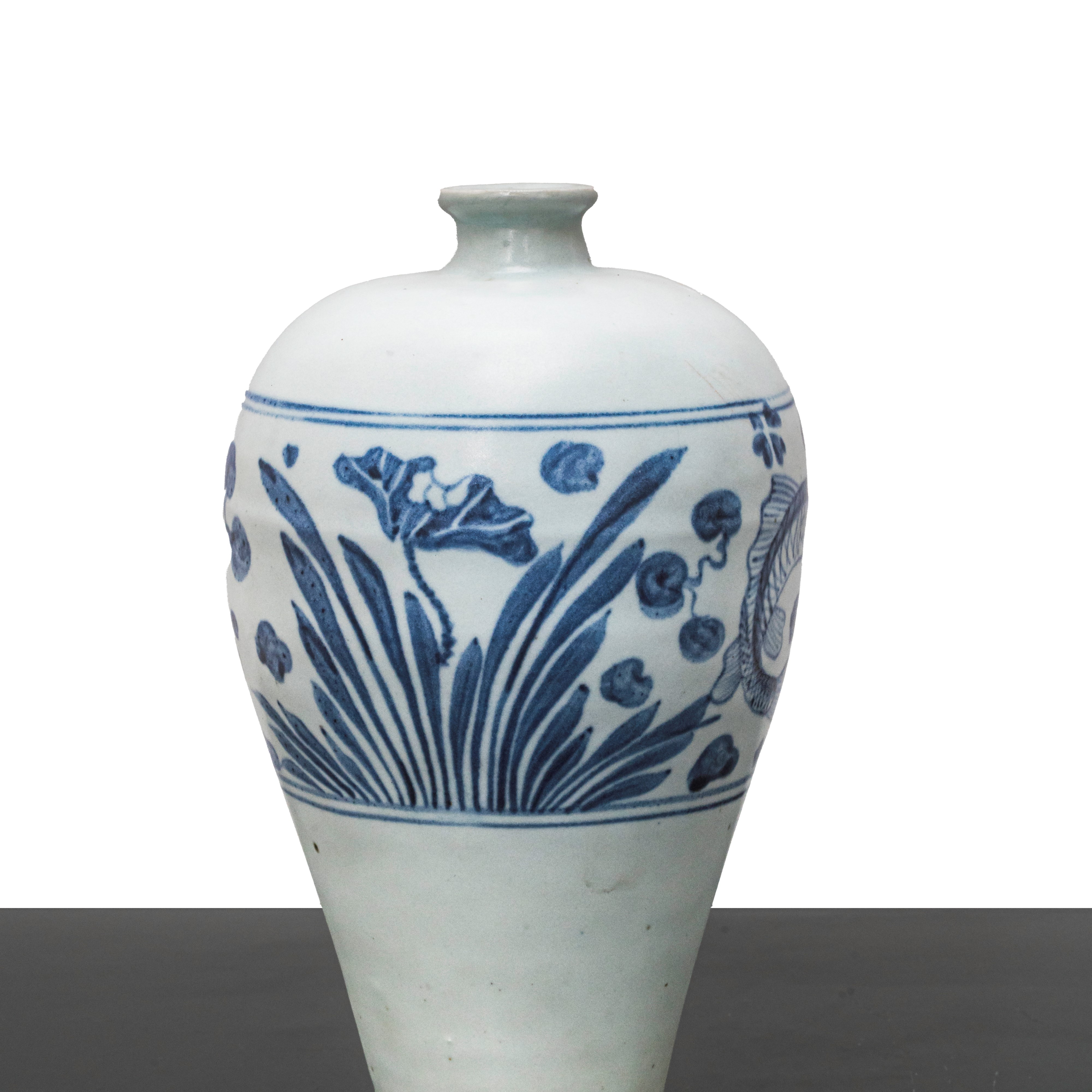 Vaso cinese blu e bianco con decoro di pesci