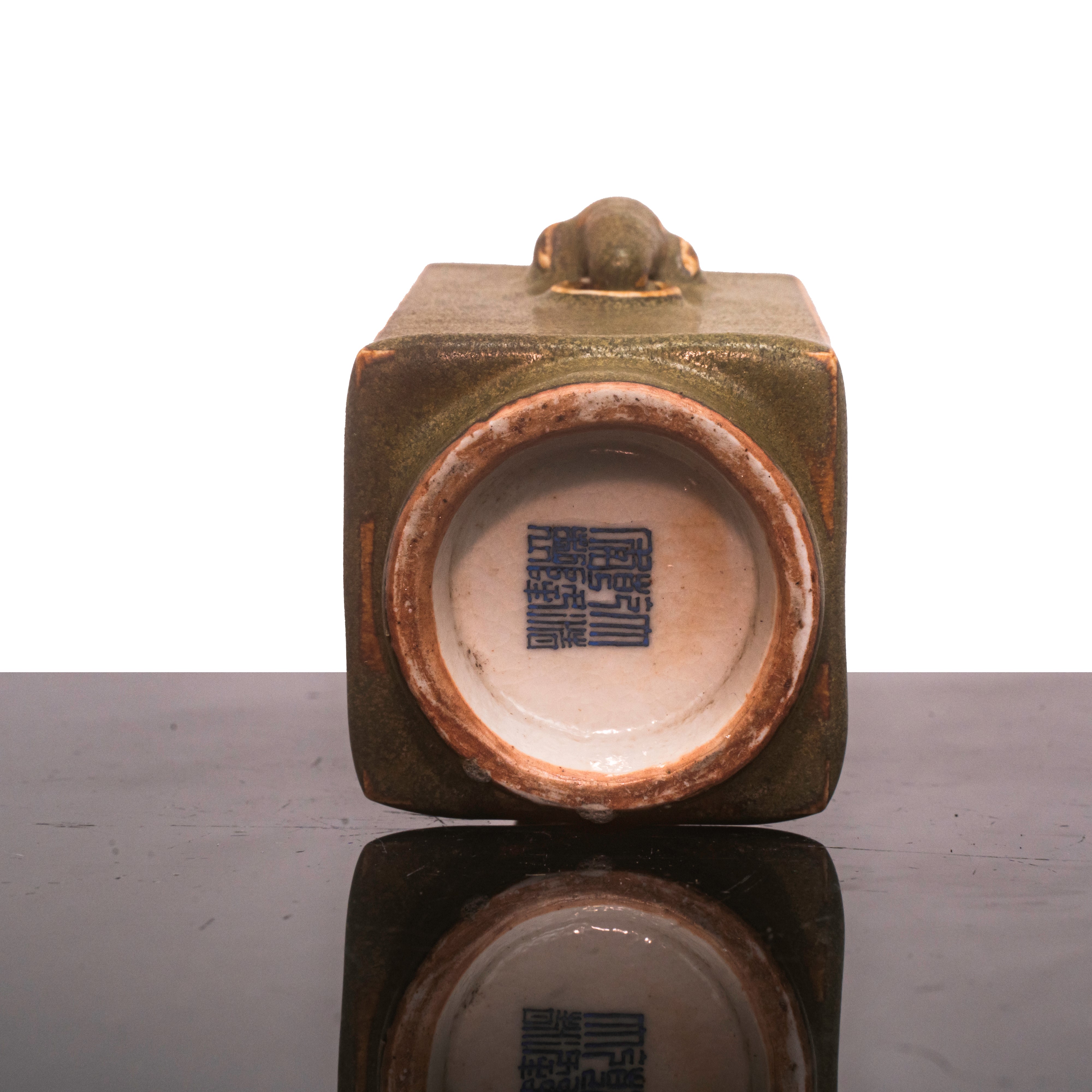 Vaso in porcellana cinese con prese laterali ad elefante