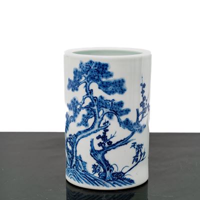 Vaso Cilindrico in Porcellana Bianca e Blu
