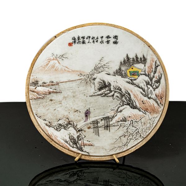 Placca in ceramica cinese con raffigurazione di paesaggio invernale