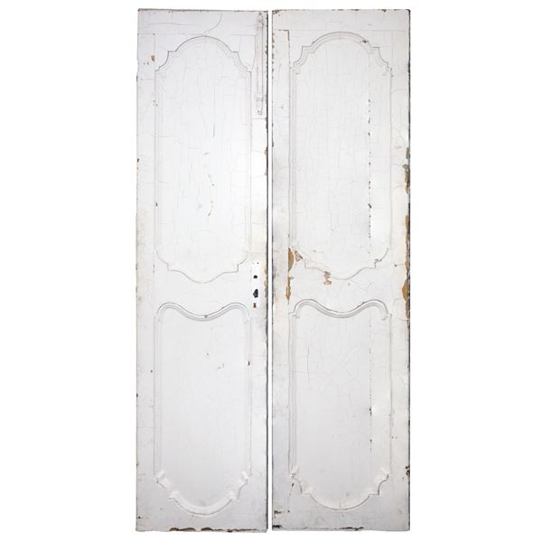 White lacquered double door