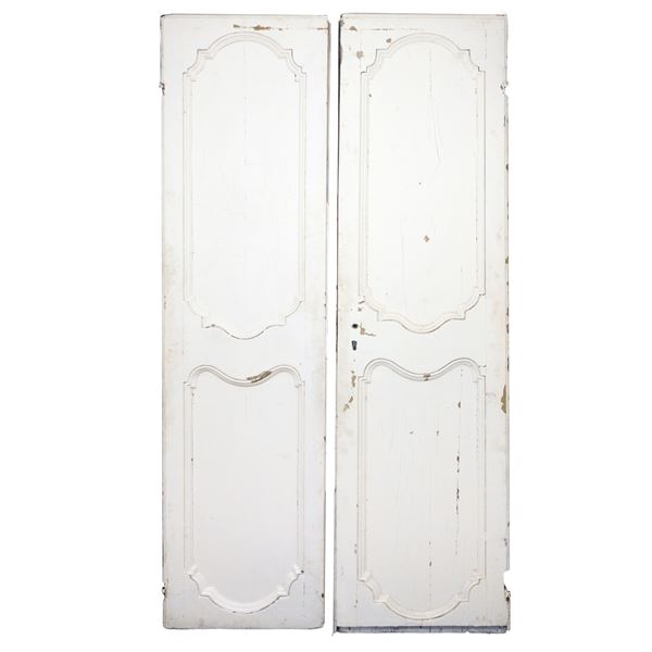 White lacquered double door