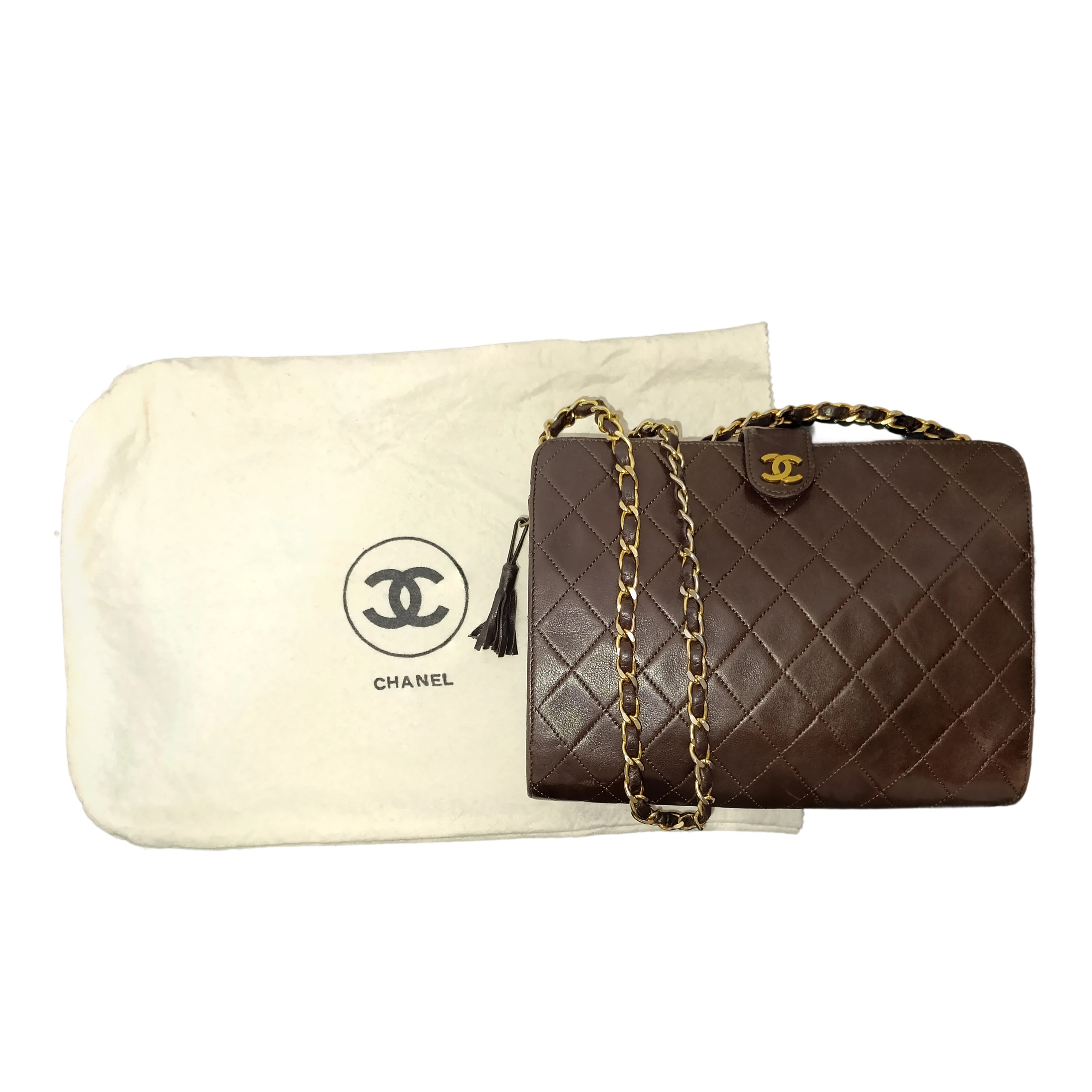 Borsa Chanel a spalla Matelassè con catena dorata in pelle marrone