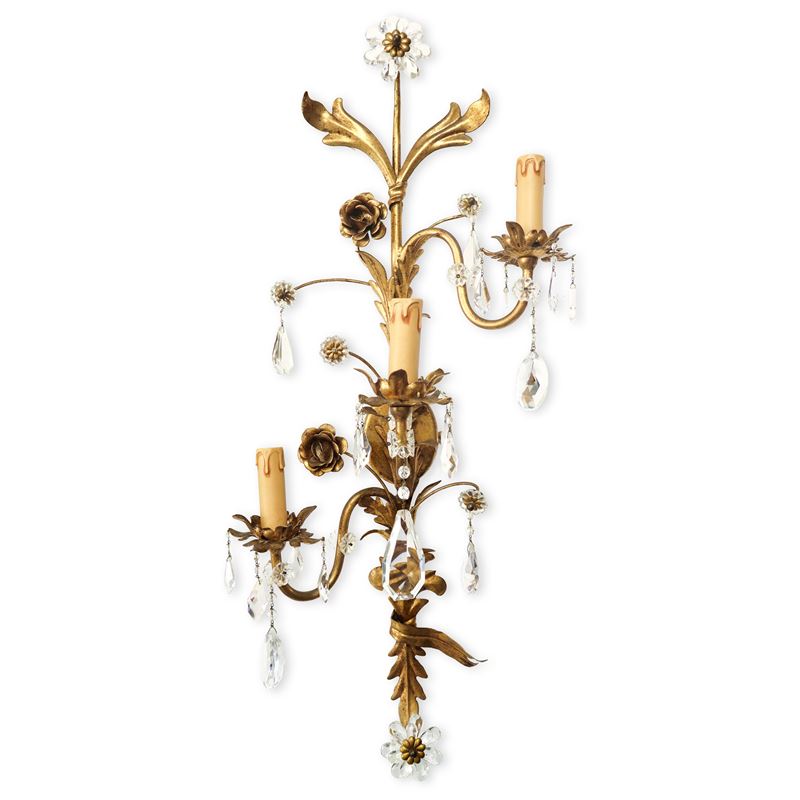 Applique a tre luci in metallo dorato e fiori in vetro