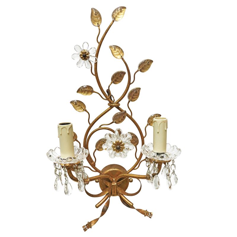 Applique a due luci in metallo dorato con fiori in vetro e nodo d'amore