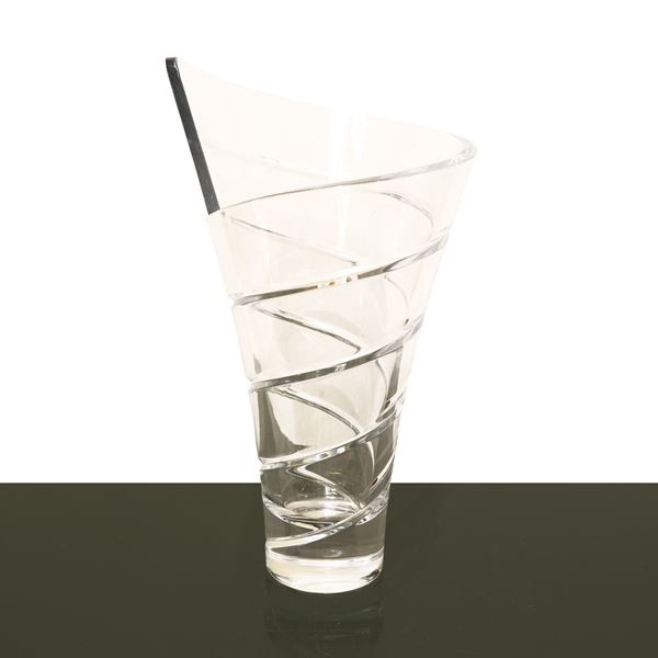 Vaso in vetro svasato e molato