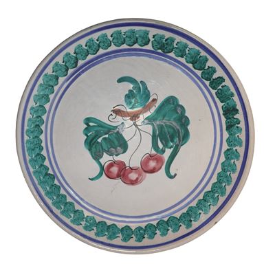 Grande Piatto Decorativo in Ceramica di Caltagirone Raffigurante Ciliegie