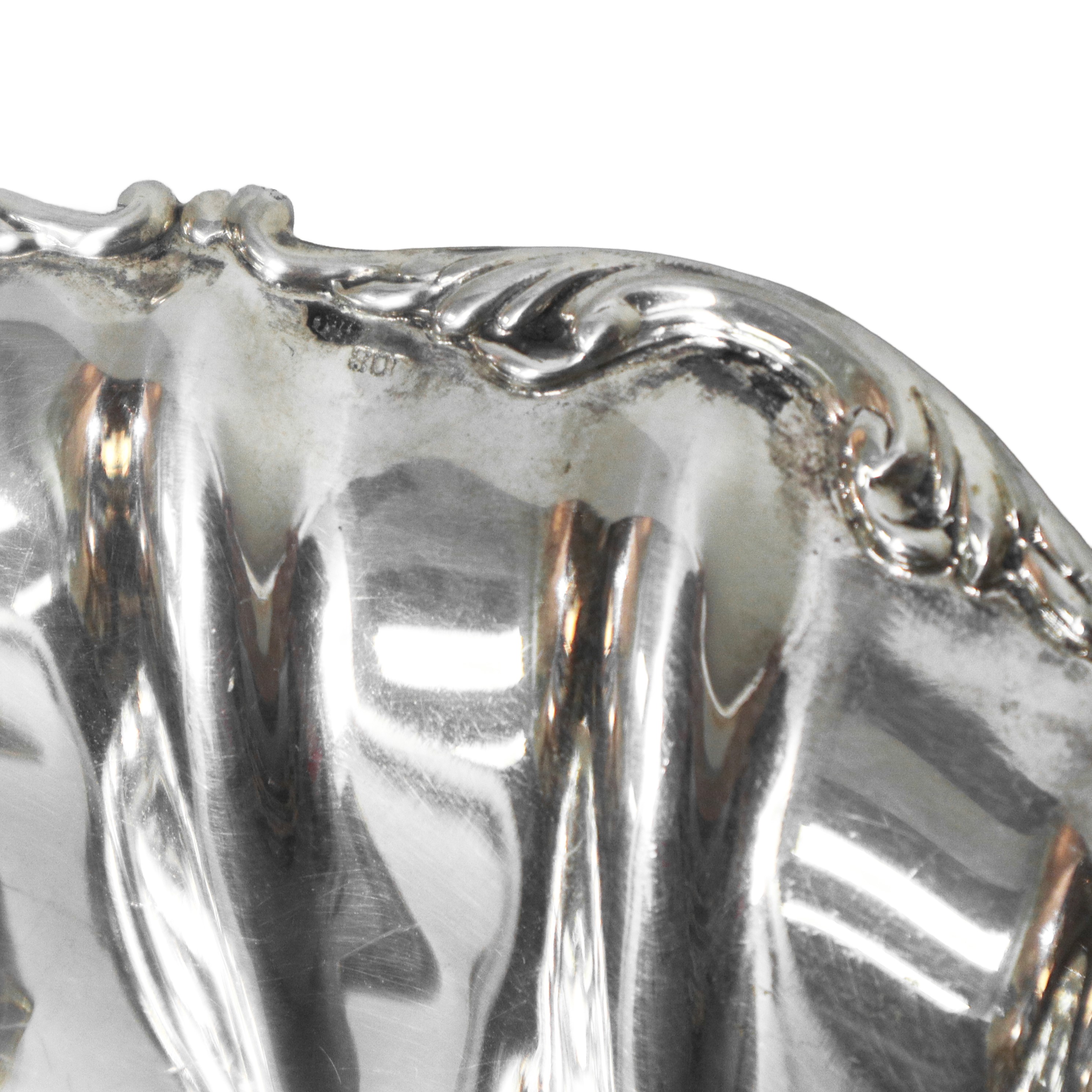 Alzata centrotavola in argento 800 con bordo smerlato