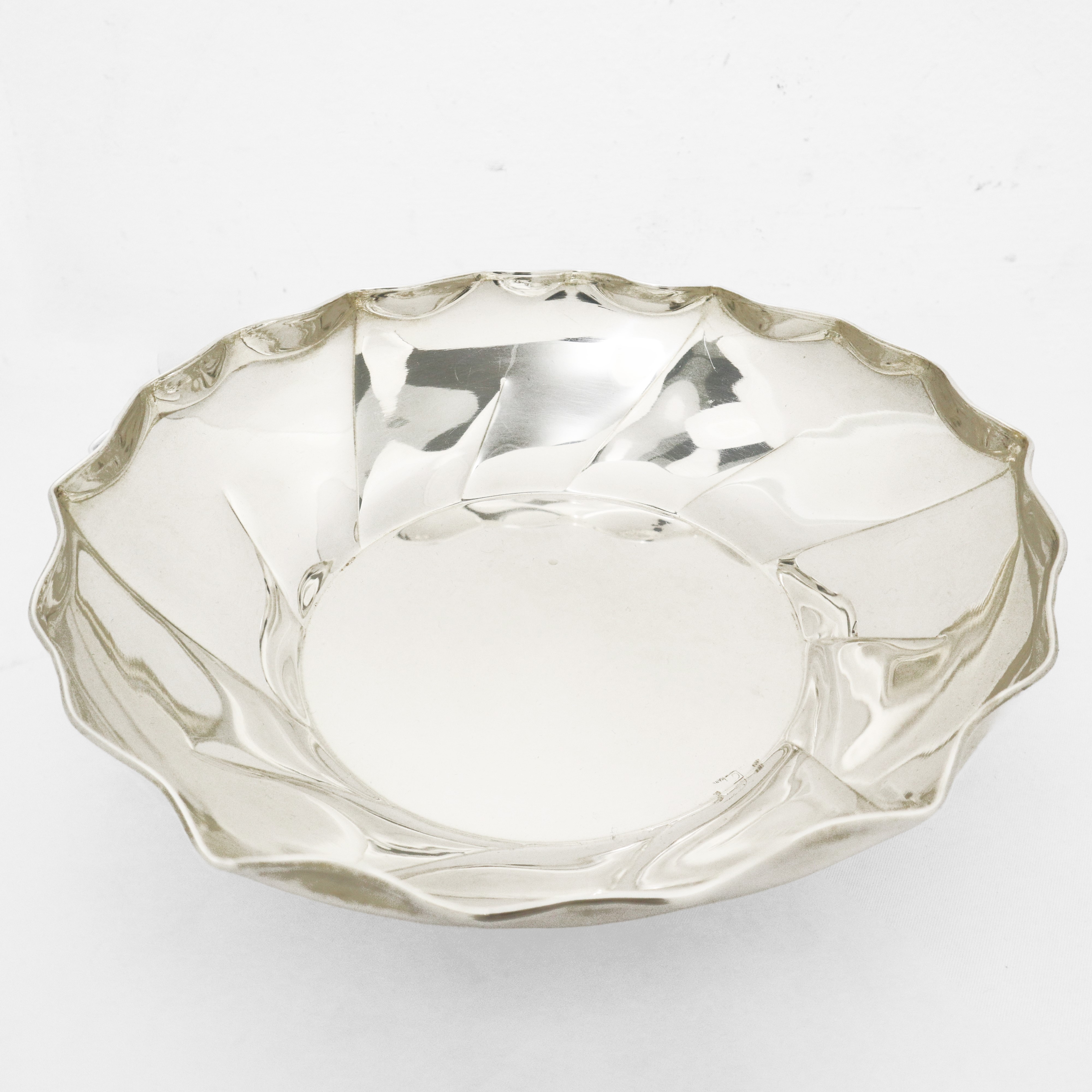 Cioccolatiera e sottobottiglia rotondi in argento 800