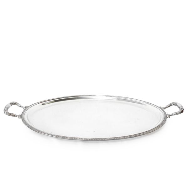 Oval tray in 800 silver with handles