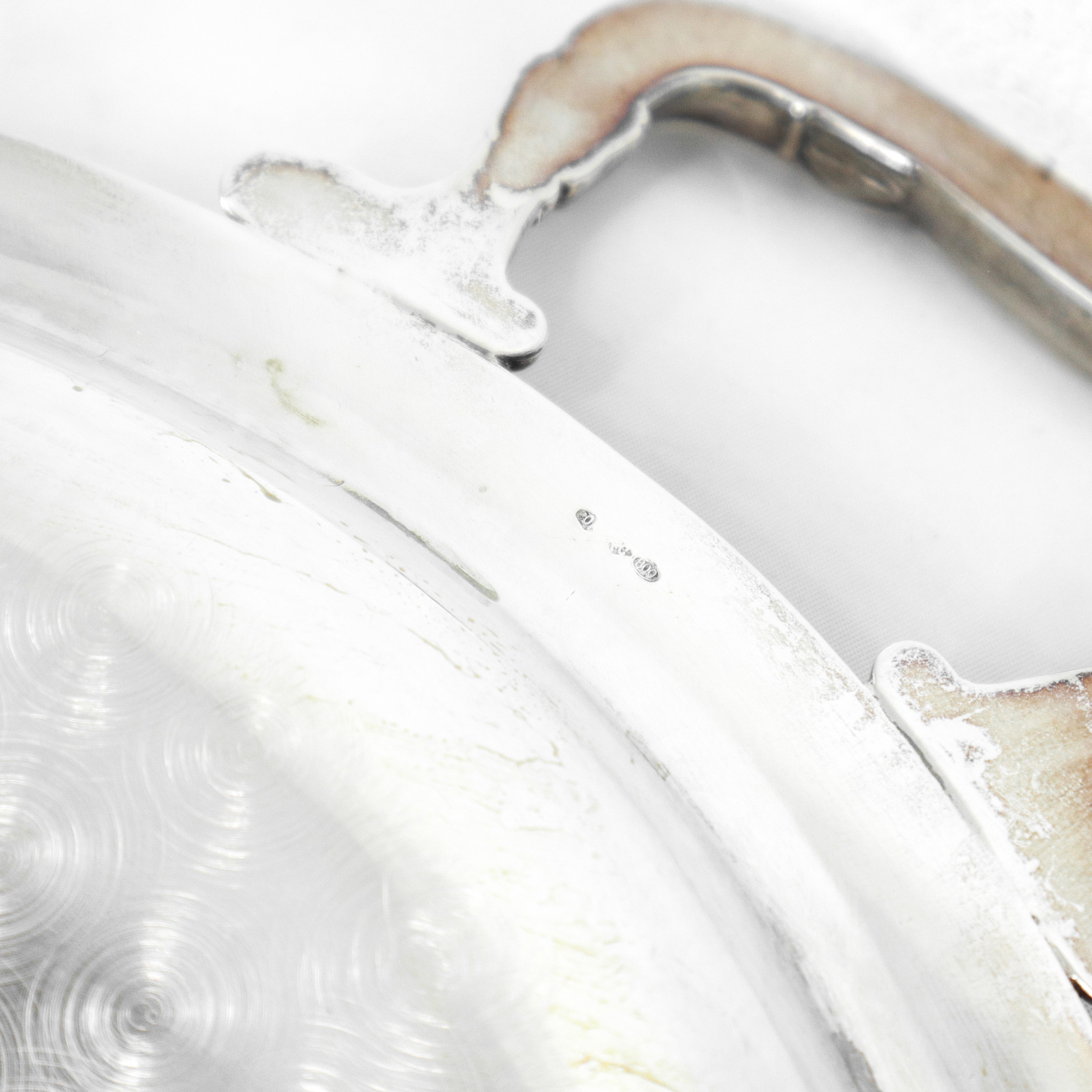 Vassoio ovale in argento 800 con manici