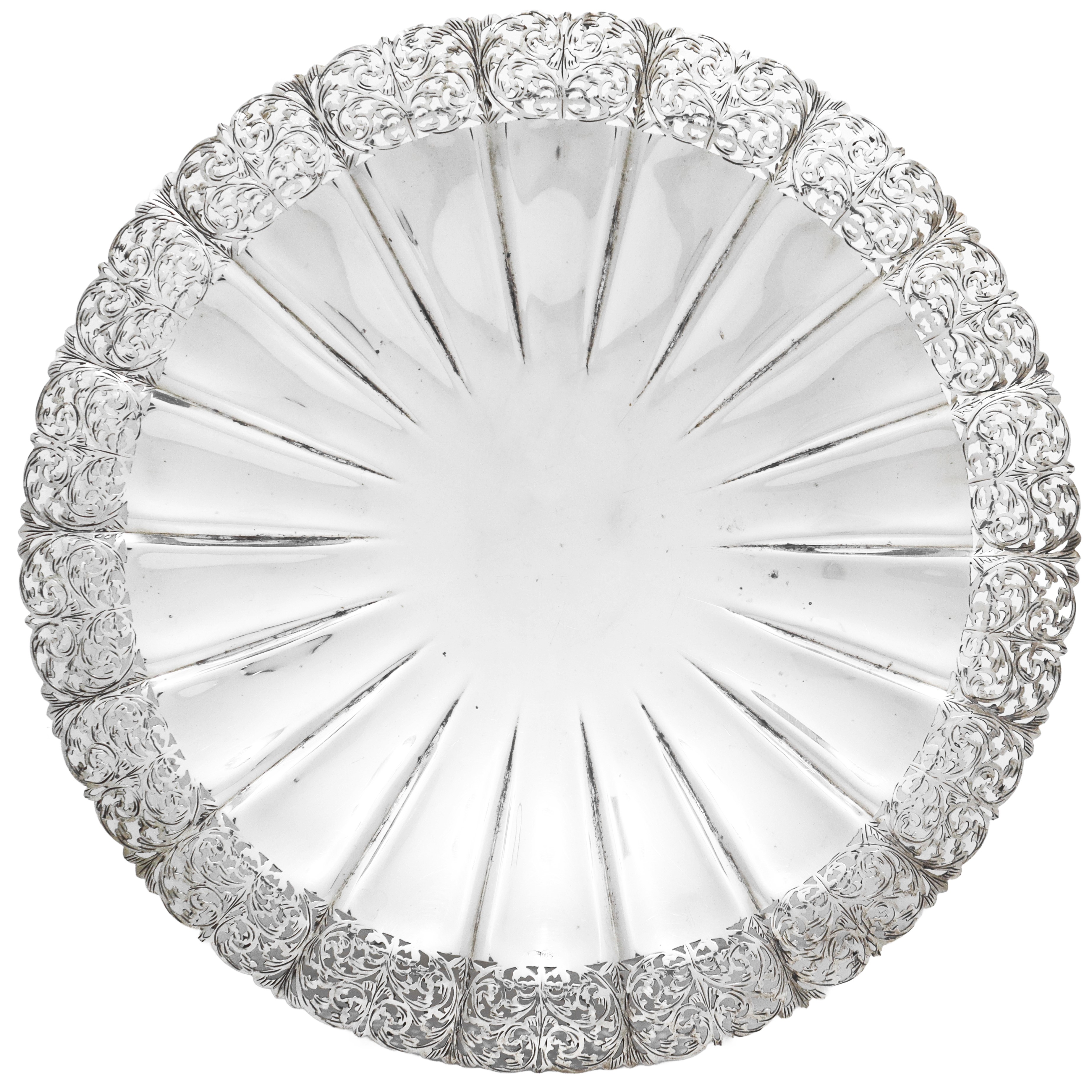 Portabottiglie e alzata rotondi in argento 800 con bordo filigranato