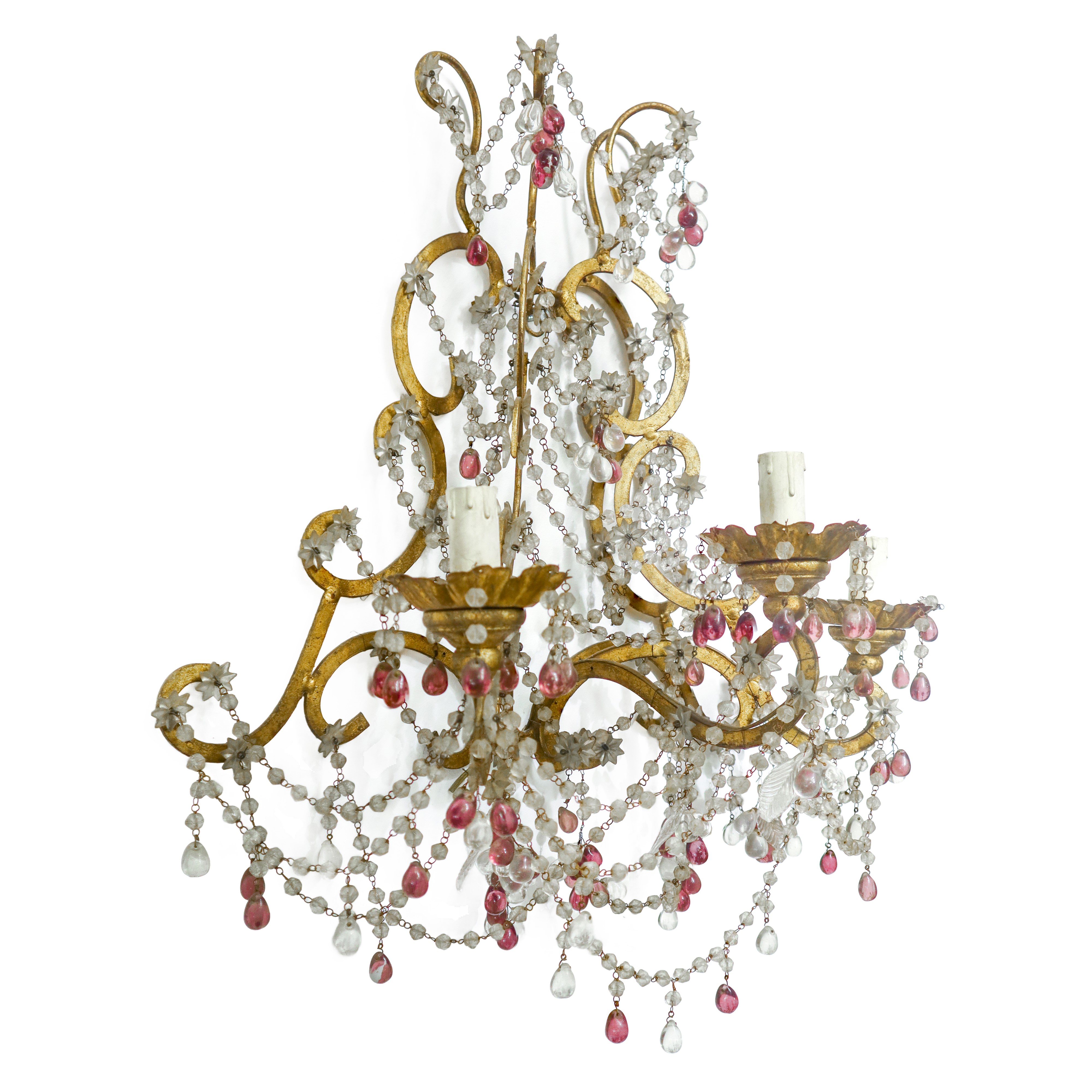 Applique in metallo dorato con brindoli in vetro a sfere e fiori bianchi e ametista a tre luci