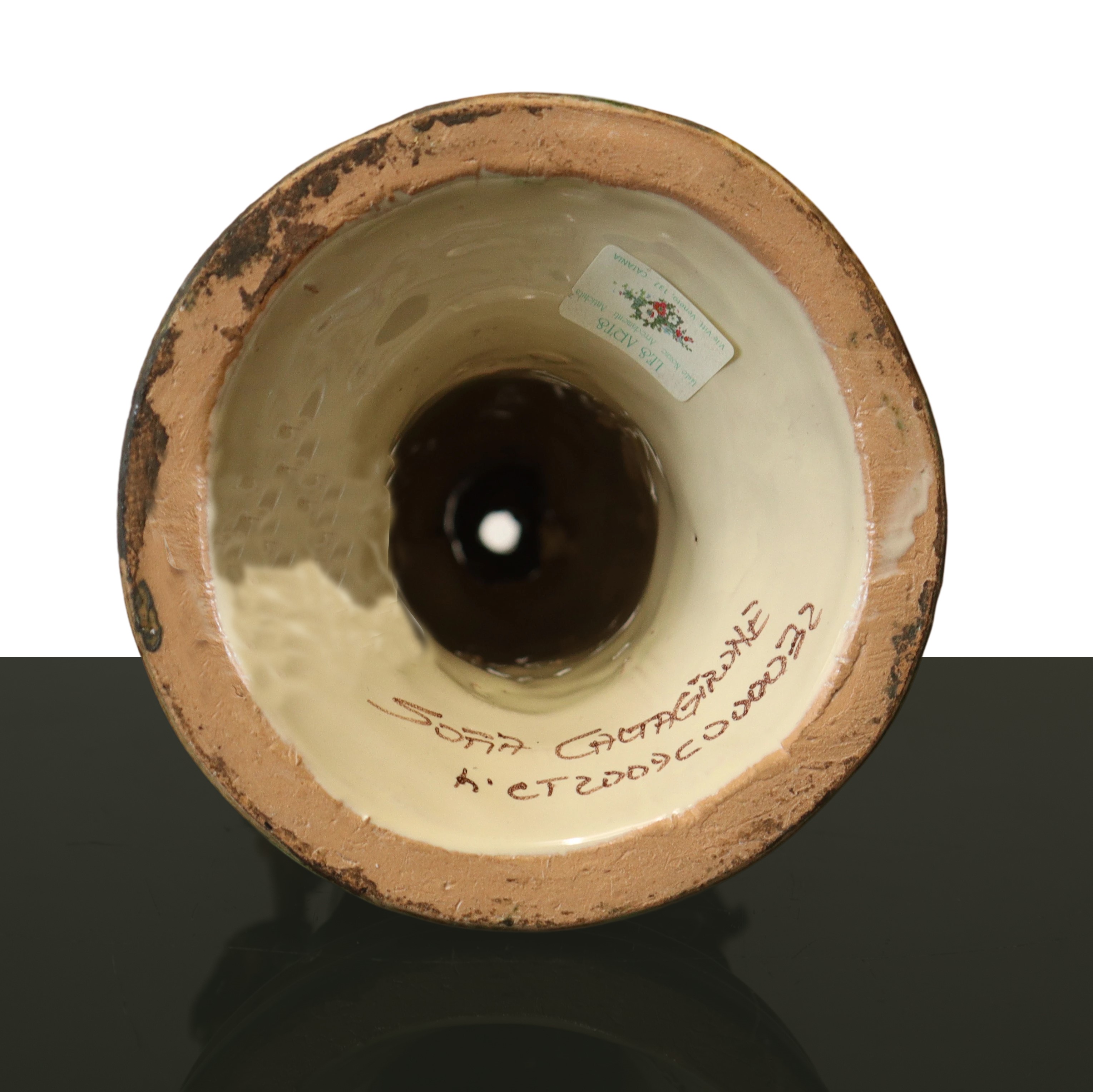 Coppia di lumiere in maiolica policroma invetriatata