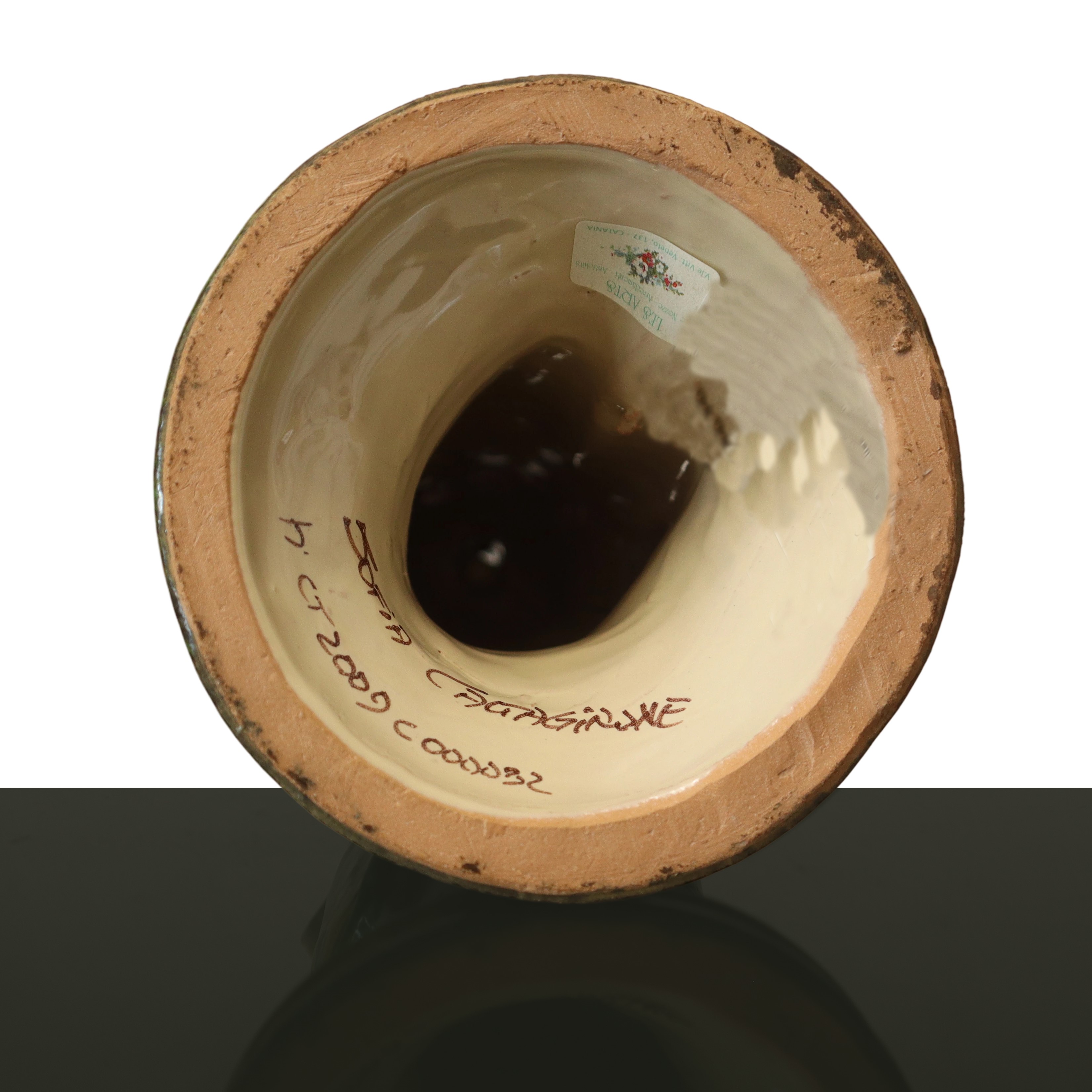 Coppia di lumiere in maiolica policroma invetriatata