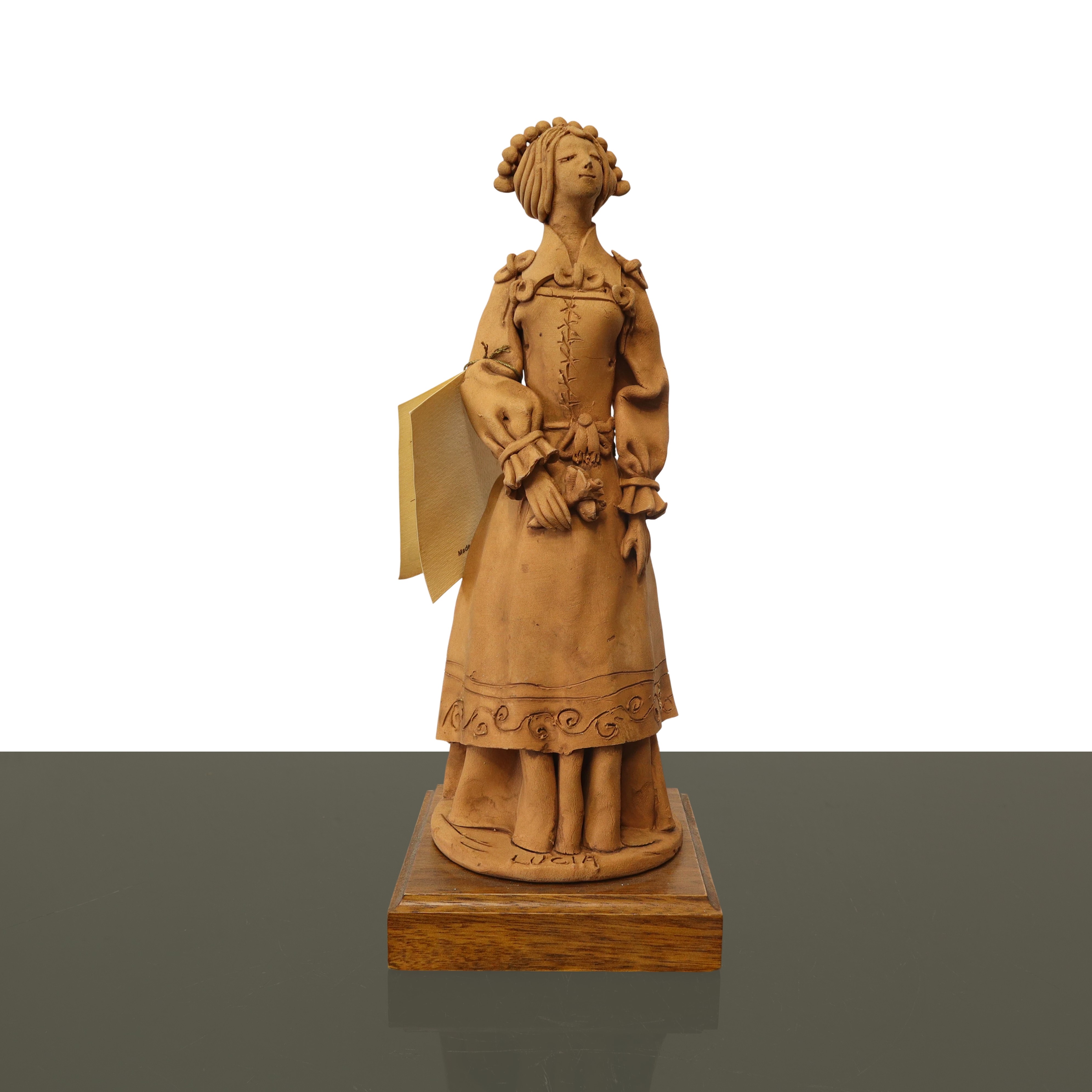 Coppia di Statue in Terracotta Raffiguranti Renzo e Lucia
