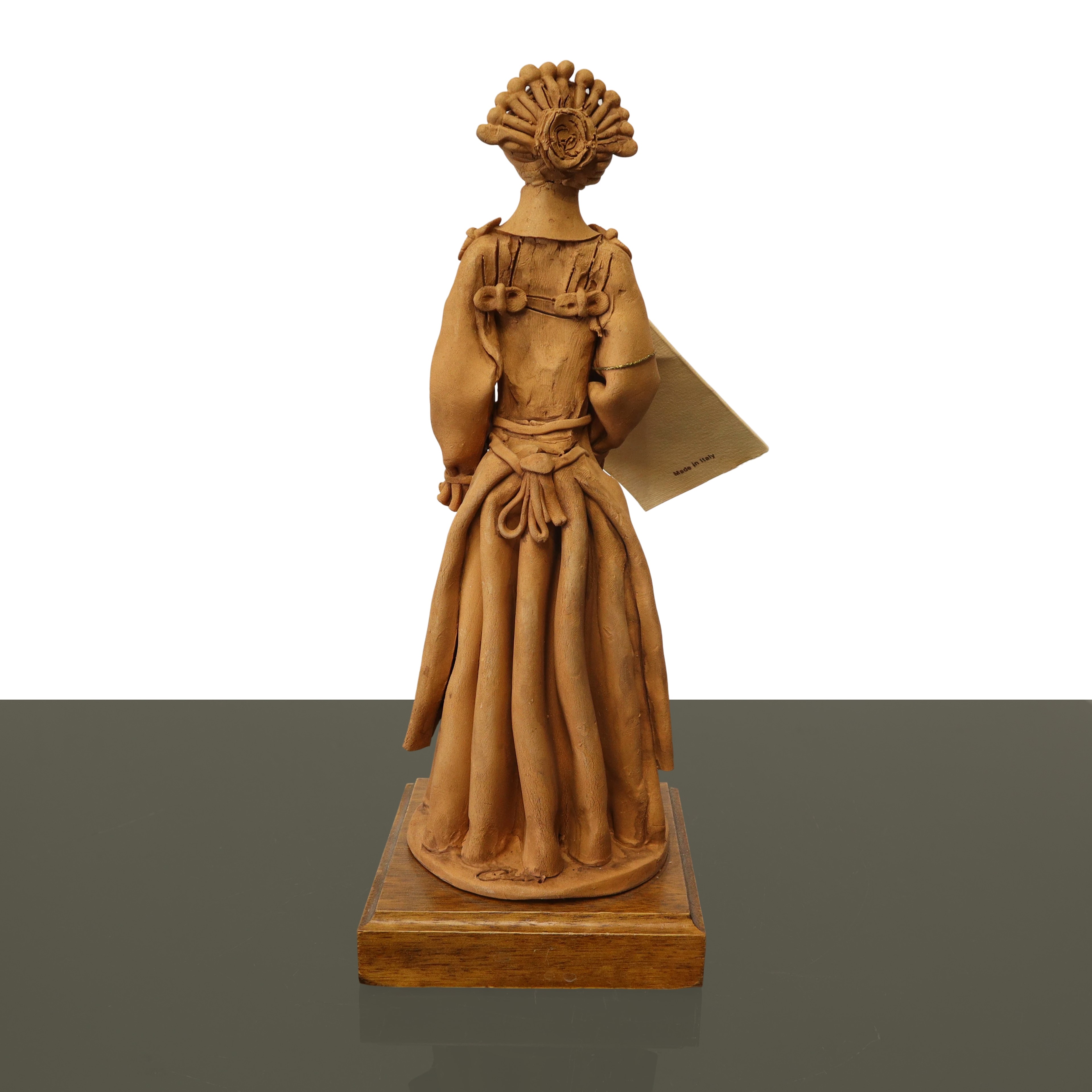 Coppia di Statue in Terracotta Raffiguranti Renzo e Lucia