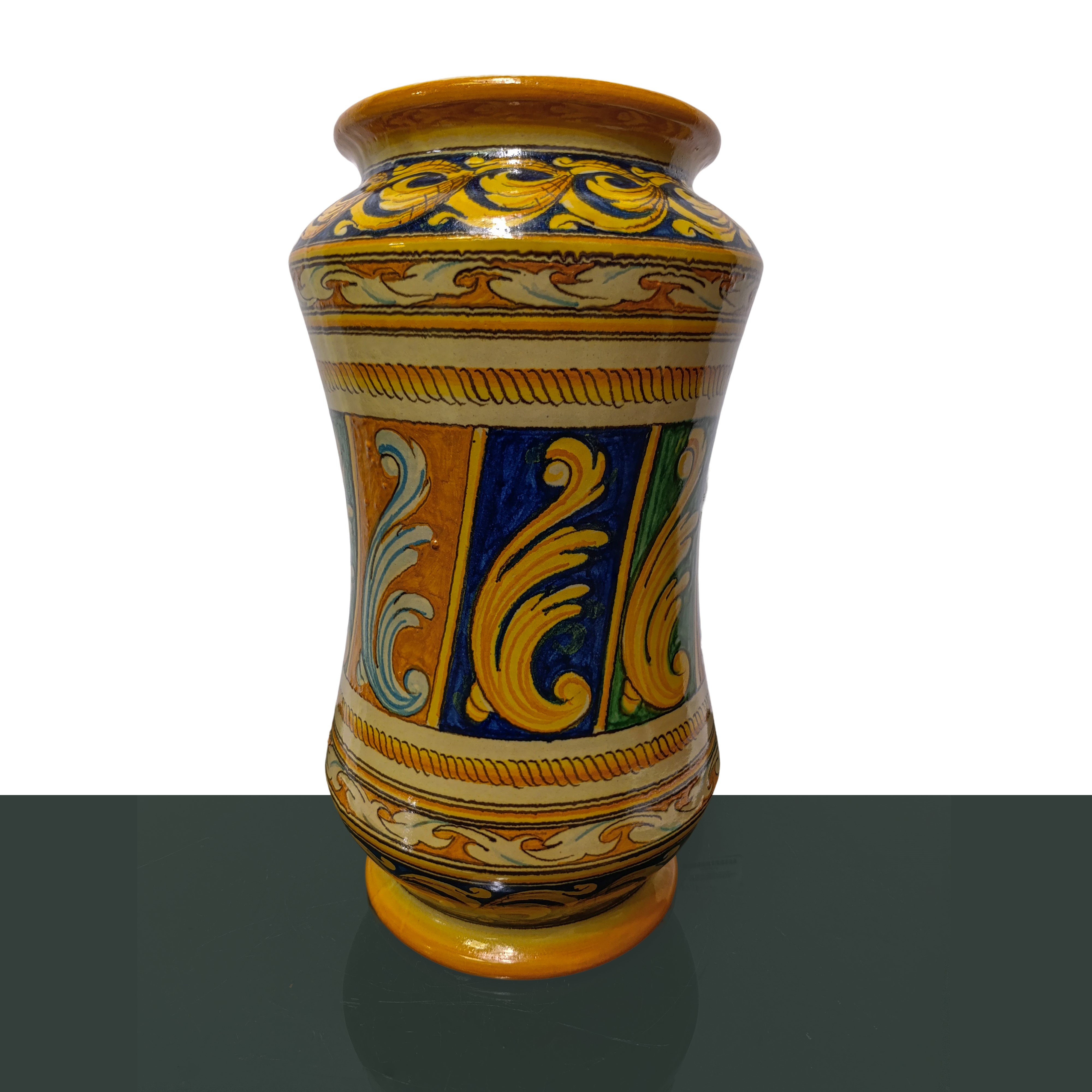 Vaso in ceramica policroma di Caltagirone con medaglione centrale con figura femminile