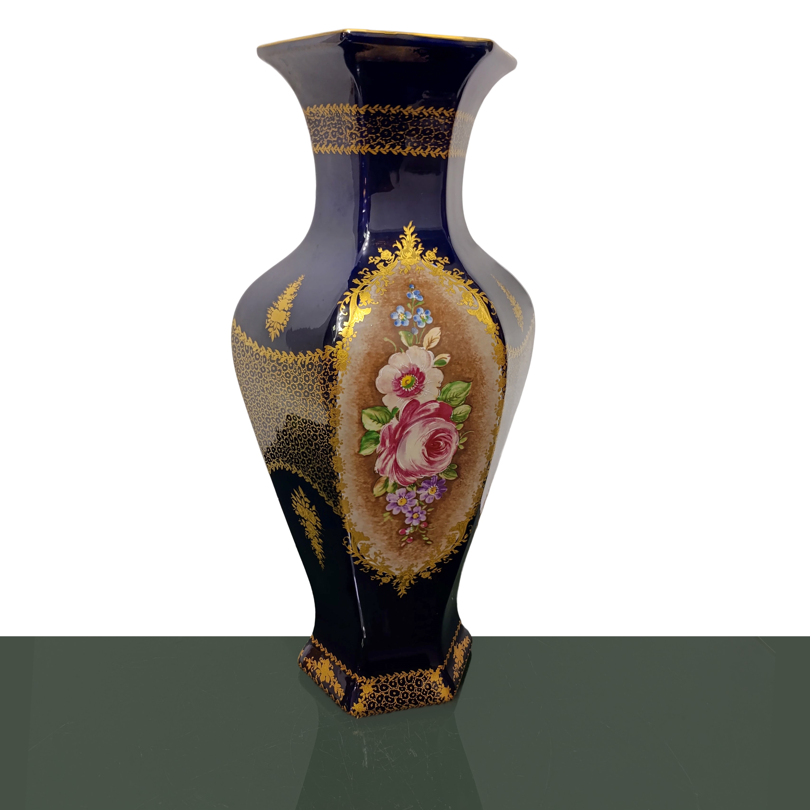 Coppia di Vasi Esagonali Blu Sevres con Decorazioni Floreali Dipinti a Mano