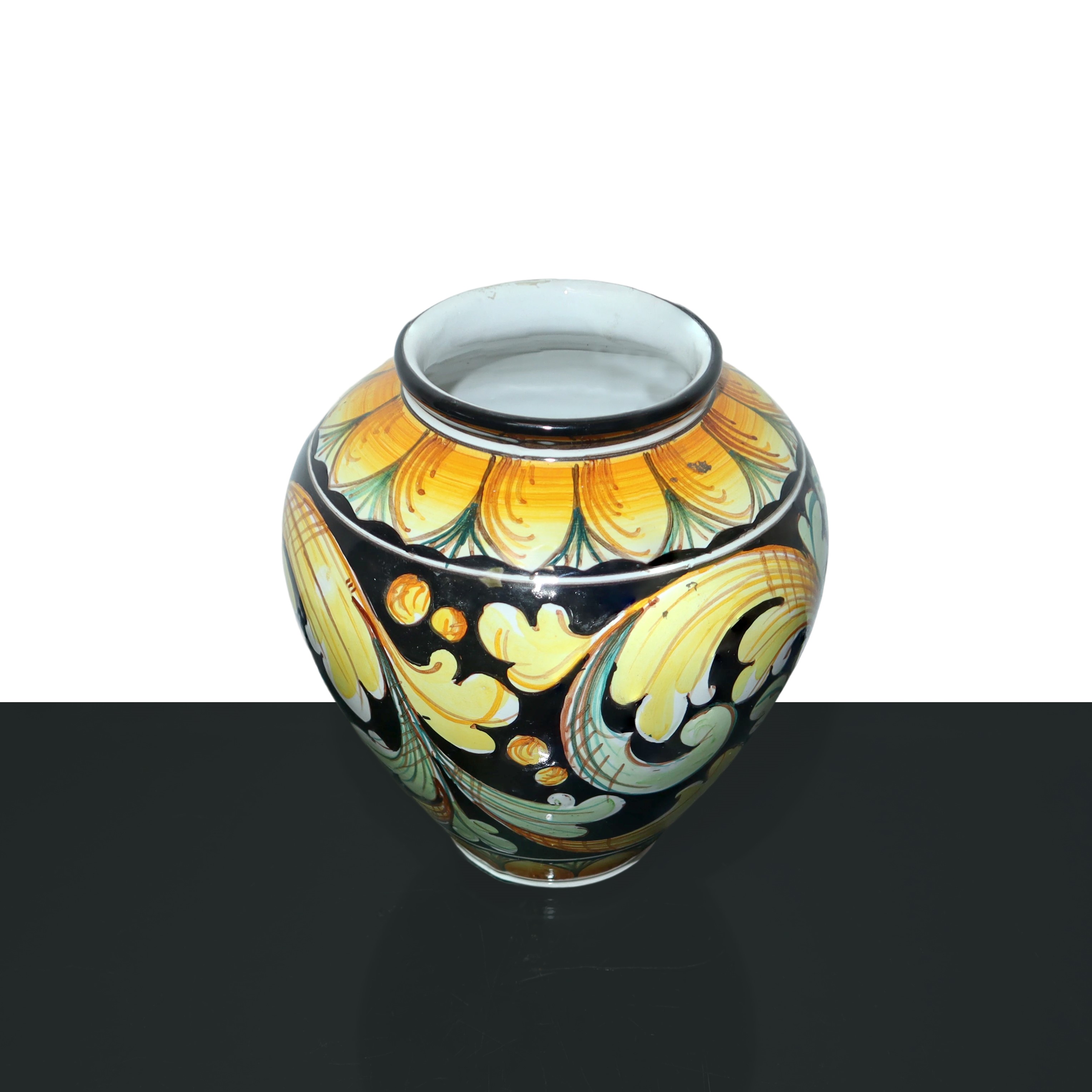 Riccardo Varsallona Ceramiche - Riccardo Varsallona, Vaso in maiolica policroma decorato a foglie...