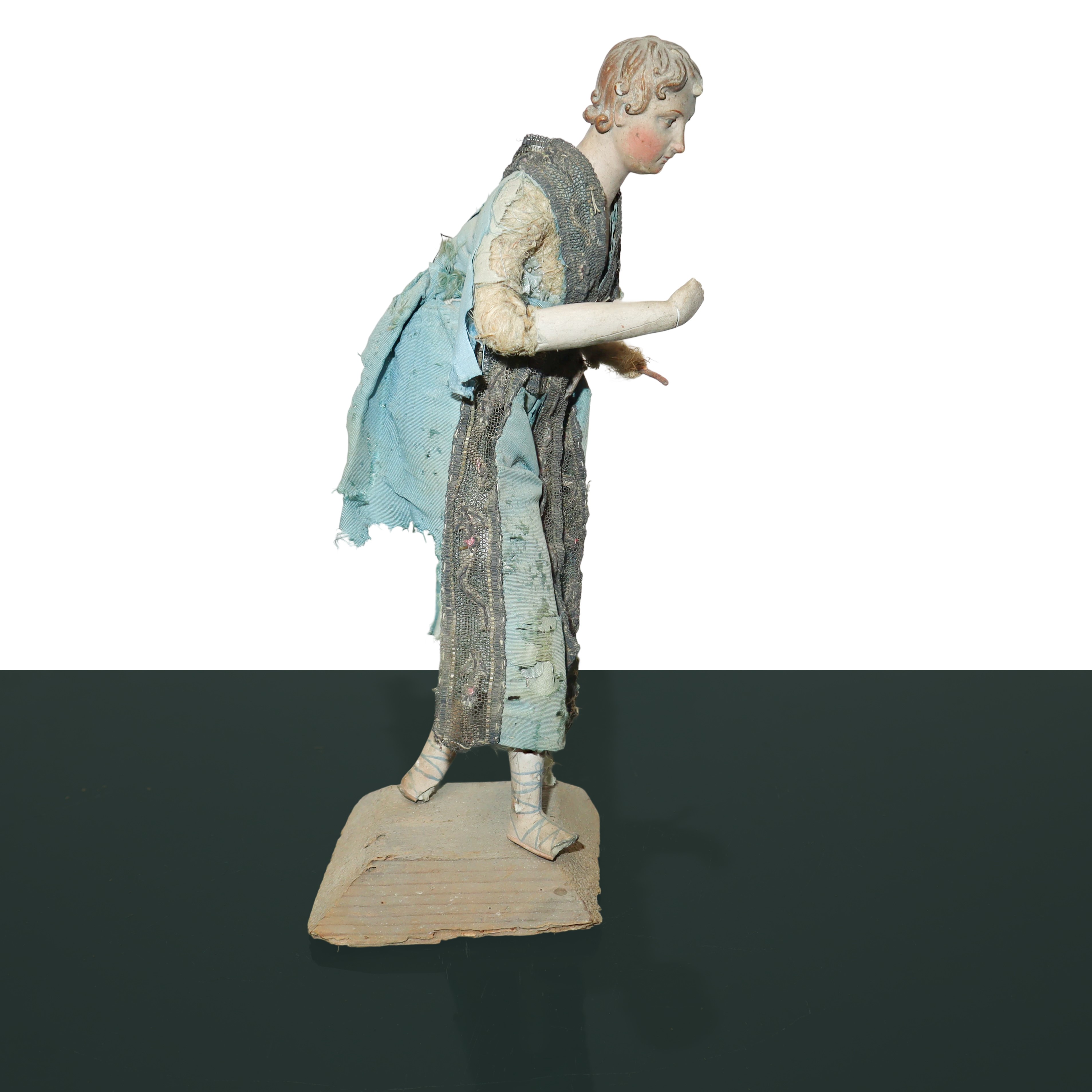 N°3 Statue di pastori genovesi con busto mani e piedi in terracotta, occhi dipini e abiti in tess...
