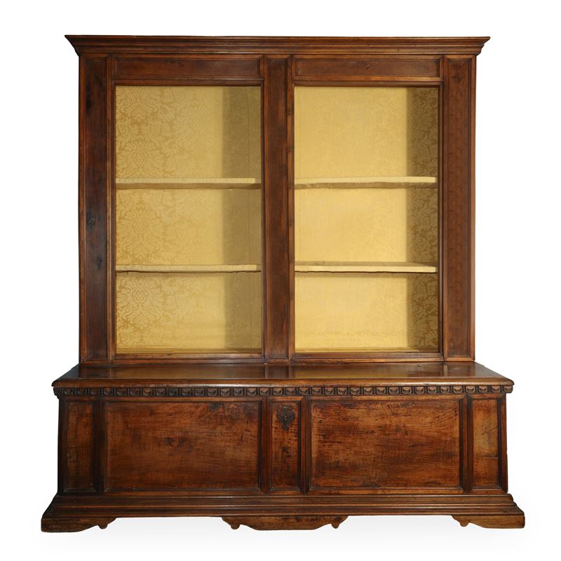 Mobile credenza con madia alla base