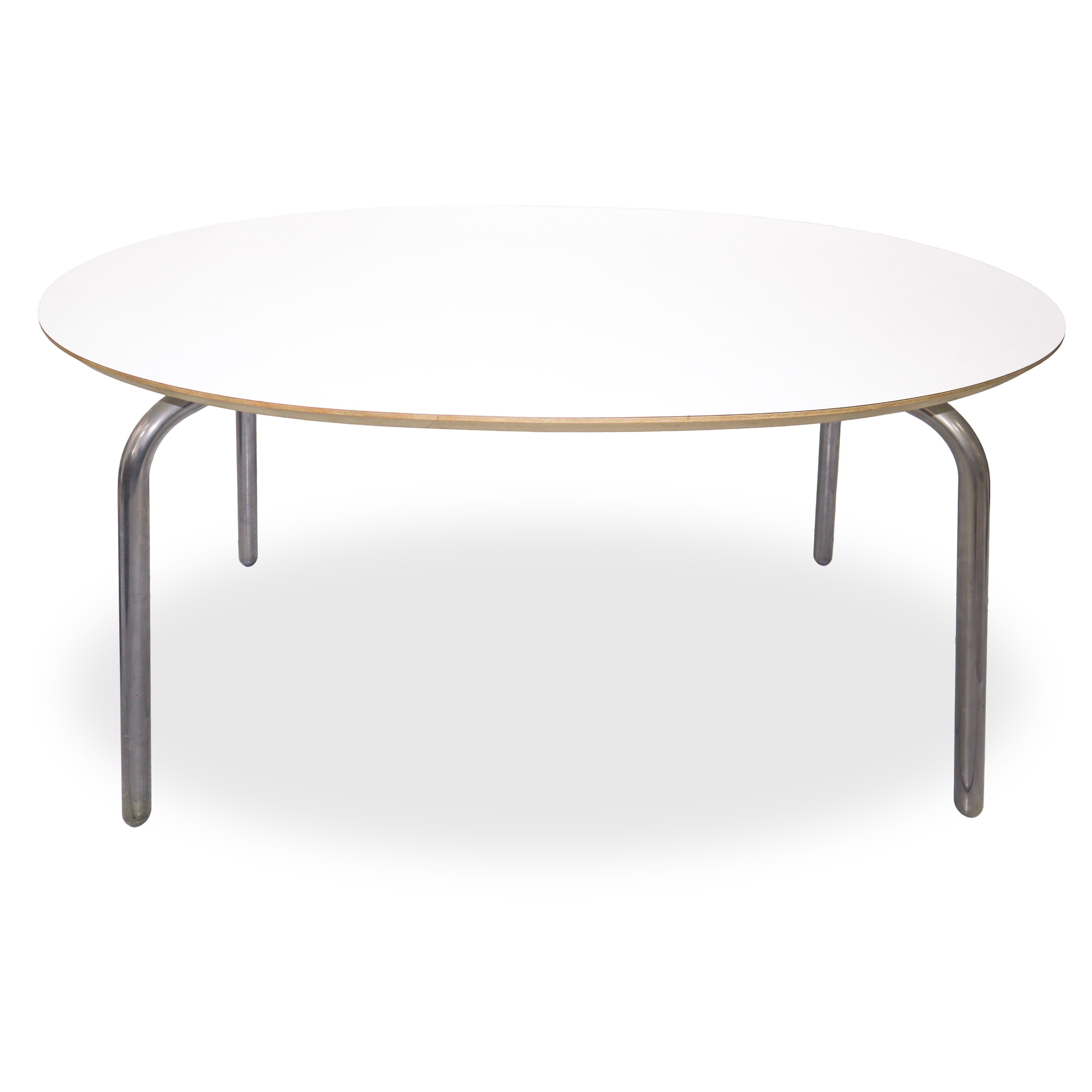 Tavolo ovale con piano in legno bianco e piedi in metallo